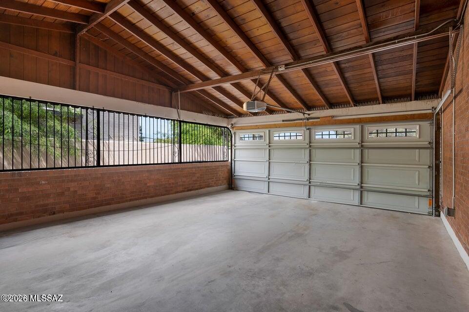 Crest View - Residential Lease