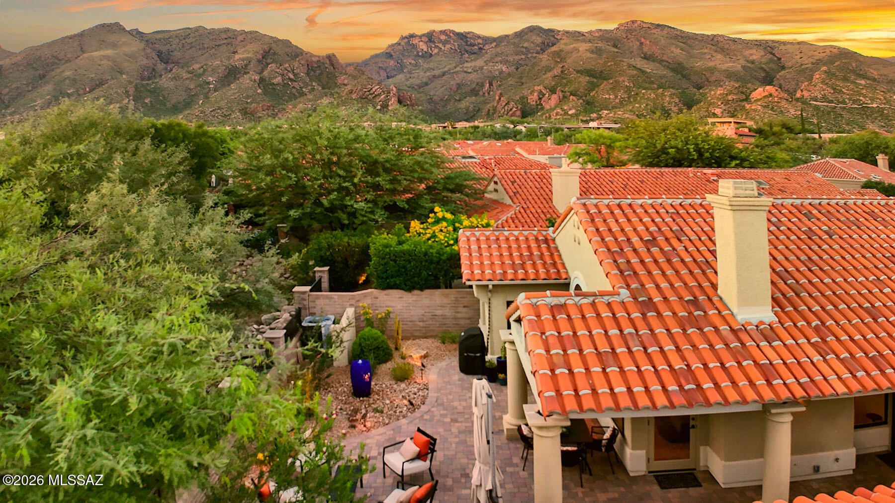 Las Ventanas (1-57) - Residential