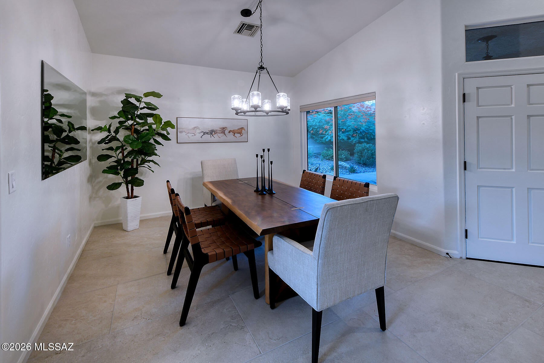 Las Ventanas (1-57) - Residential