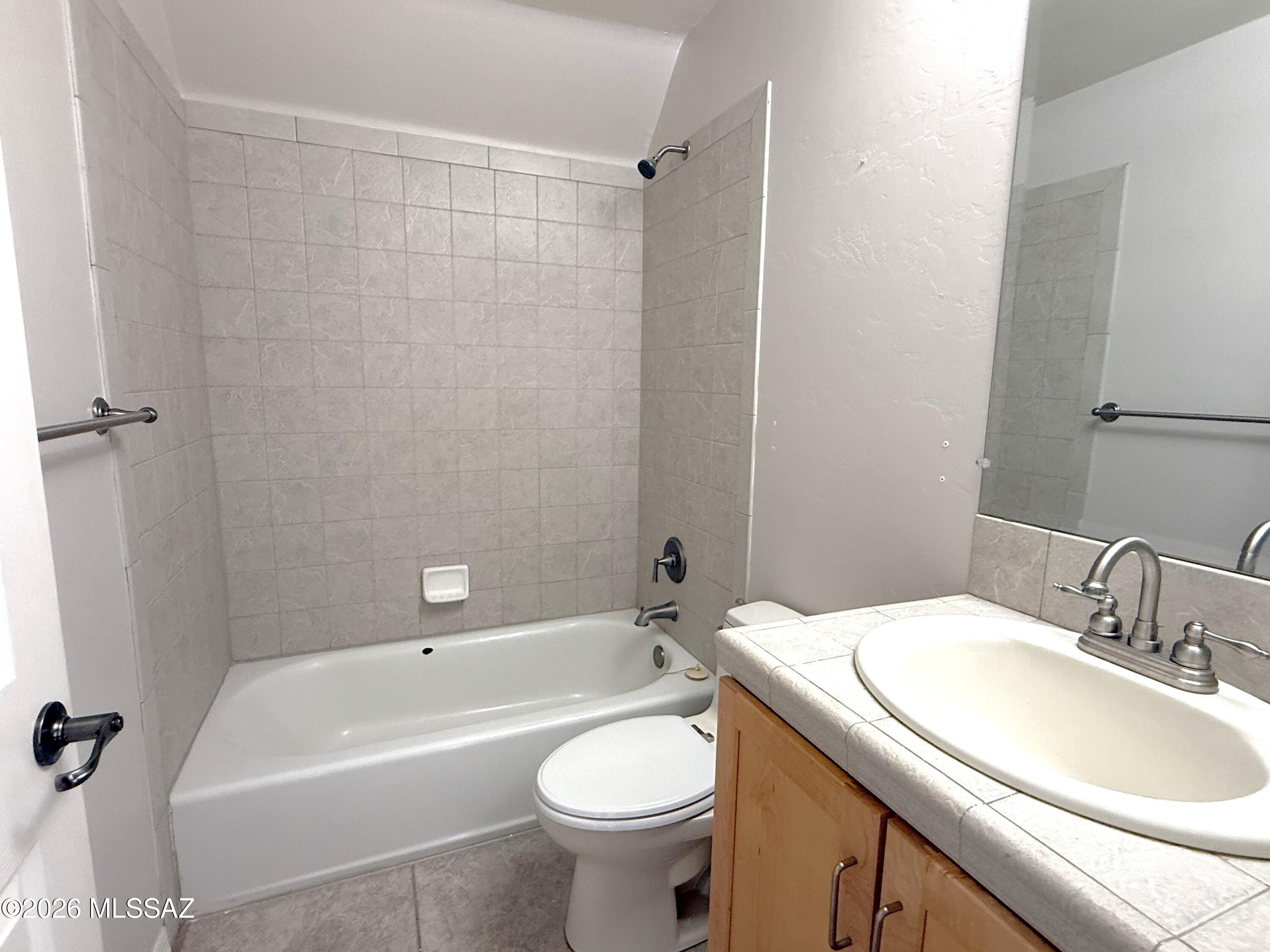 New Tucson Unit NO. 27 - Residential