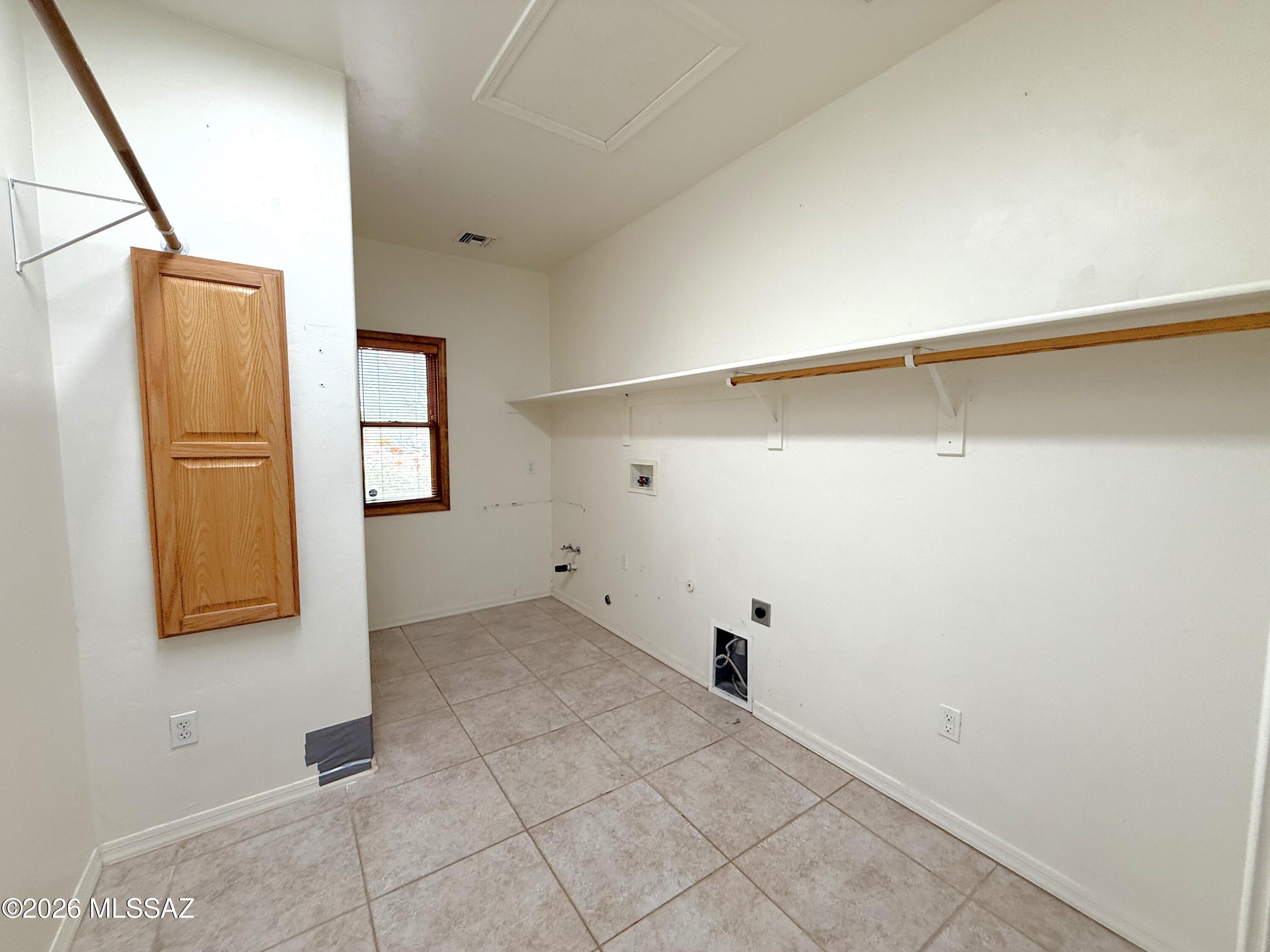New Tucson Unit NO. 27 - Residential