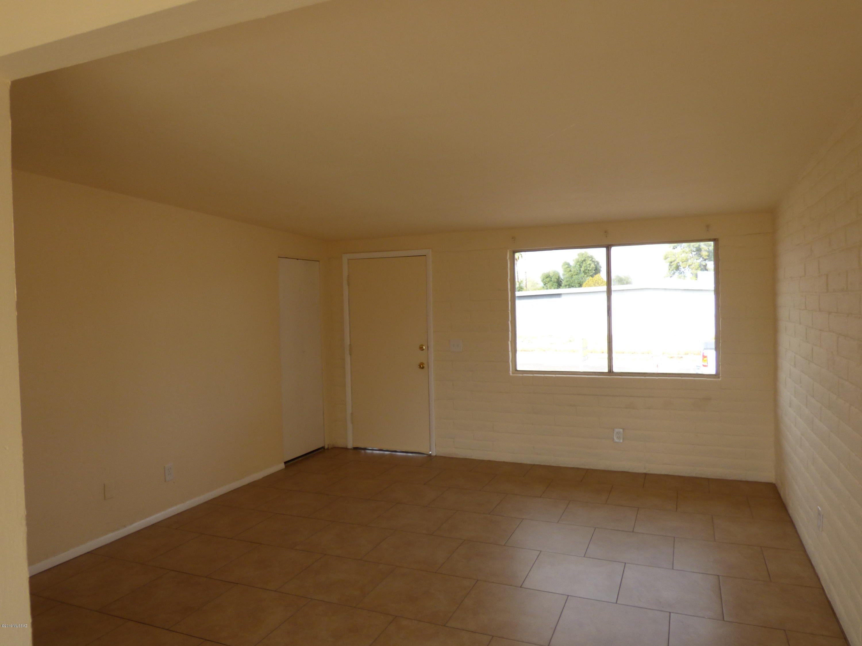 Olive Grove (1-86) - Residential Lease