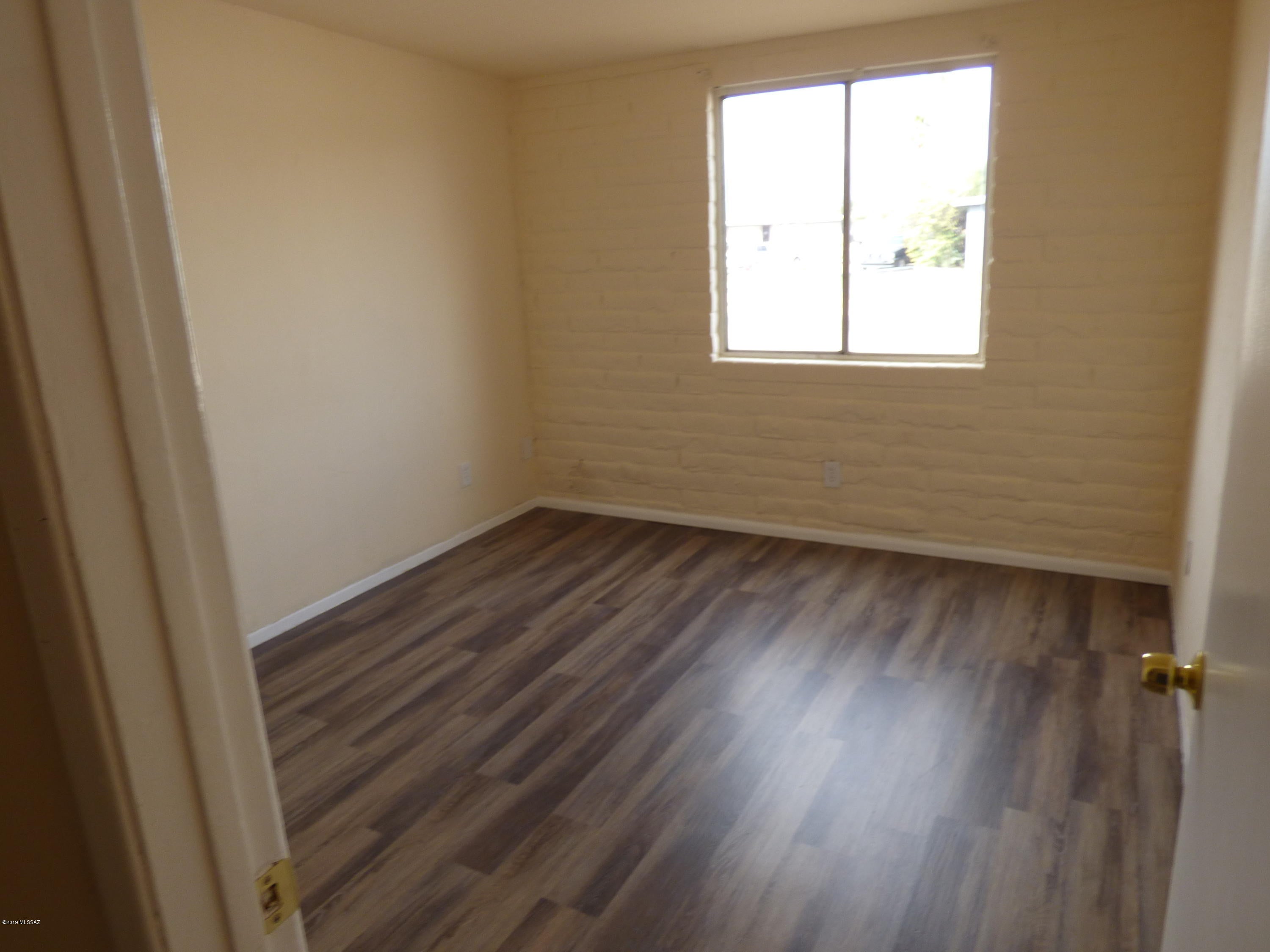 Olive Grove (1-86) - Residential Lease