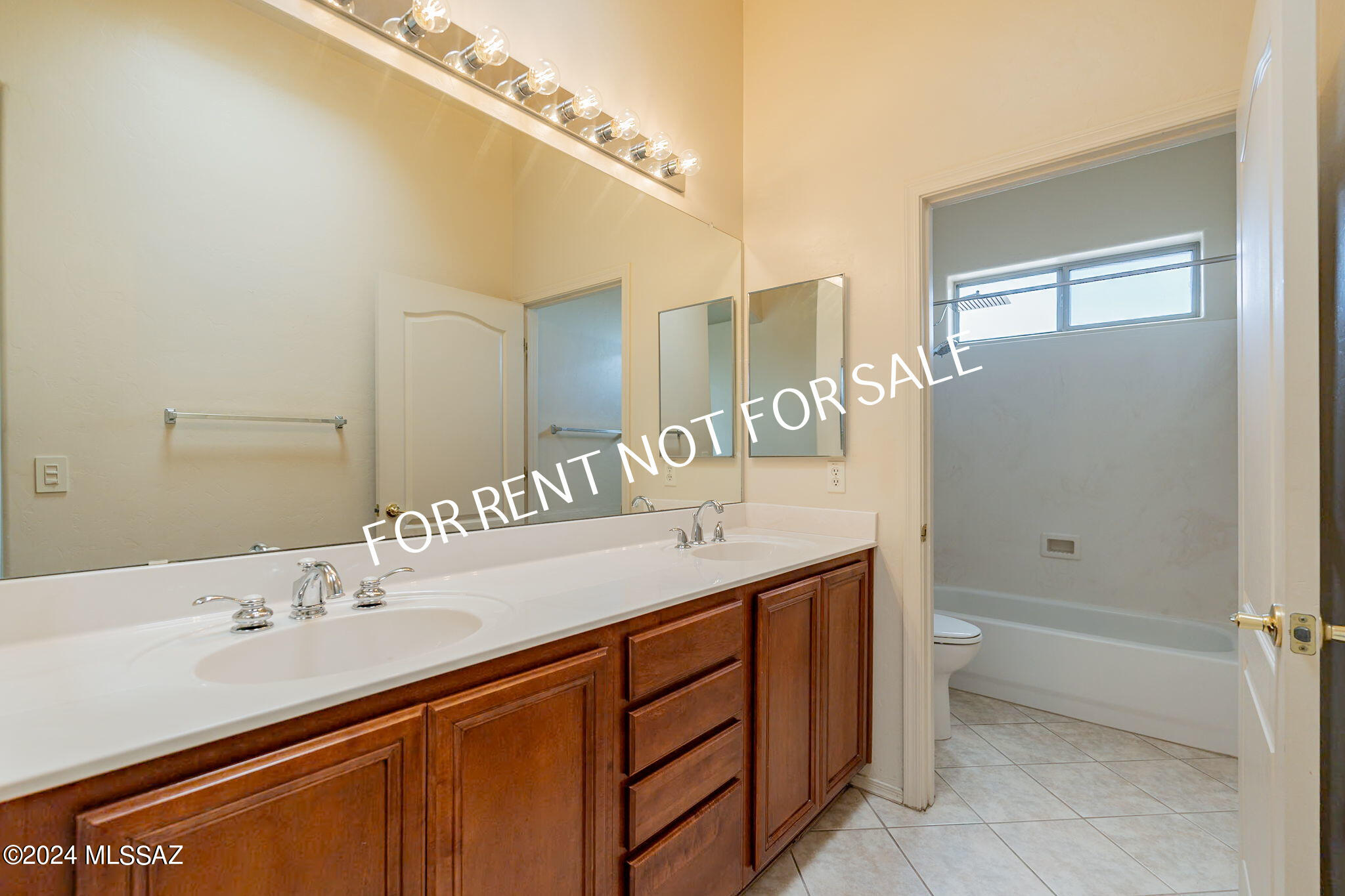 Rancho Del Lago (1-100) - Residential Lease