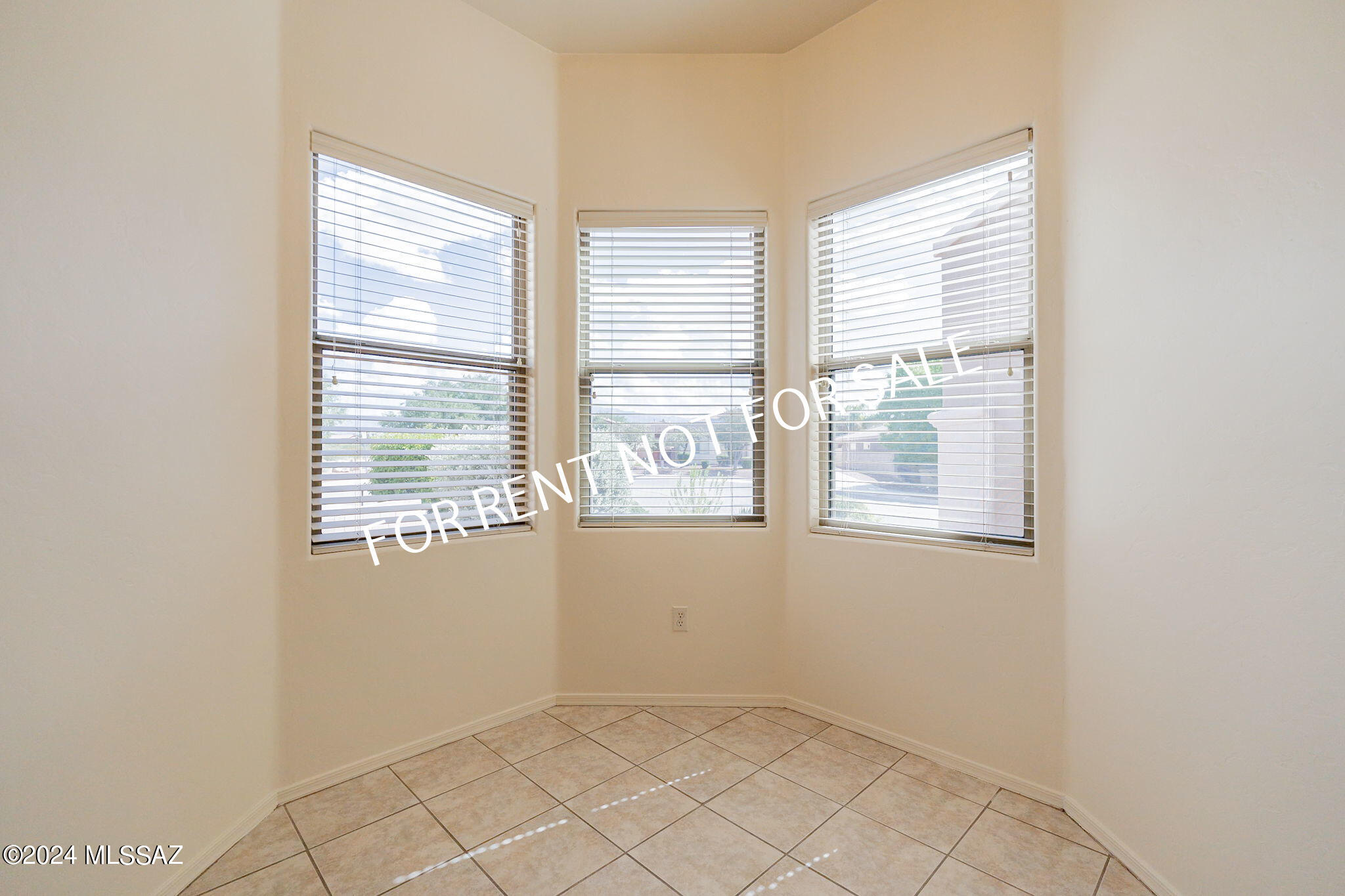 Rancho Del Lago (1-100) - Residential Lease