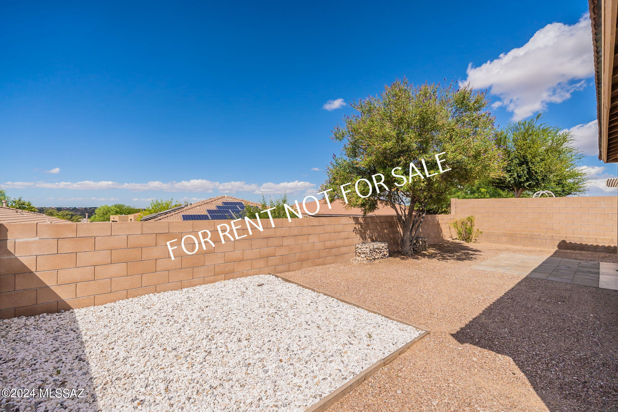 Rancho Del Lago (1-100) - Residential Lease