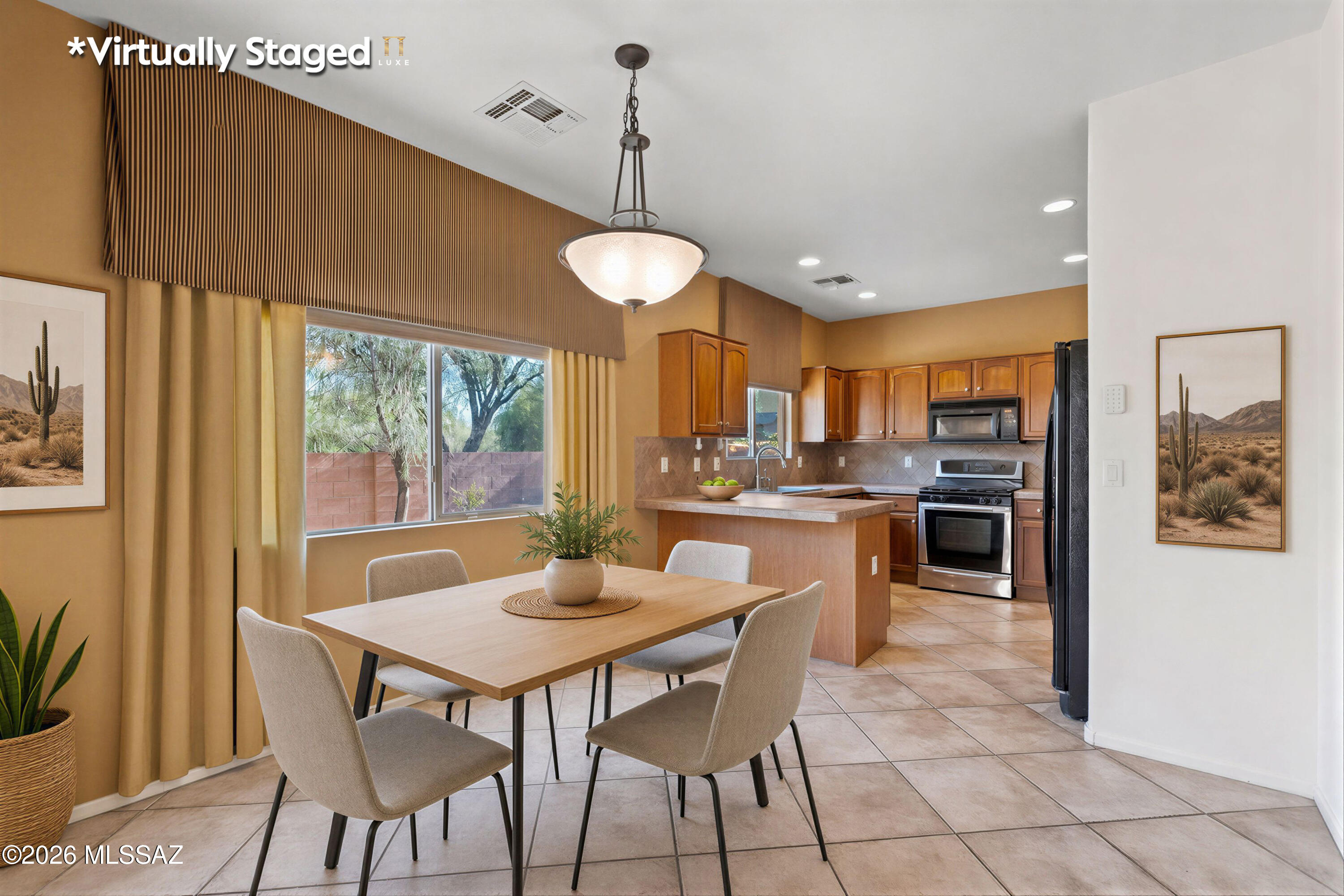 Paseo del Rio - Residential