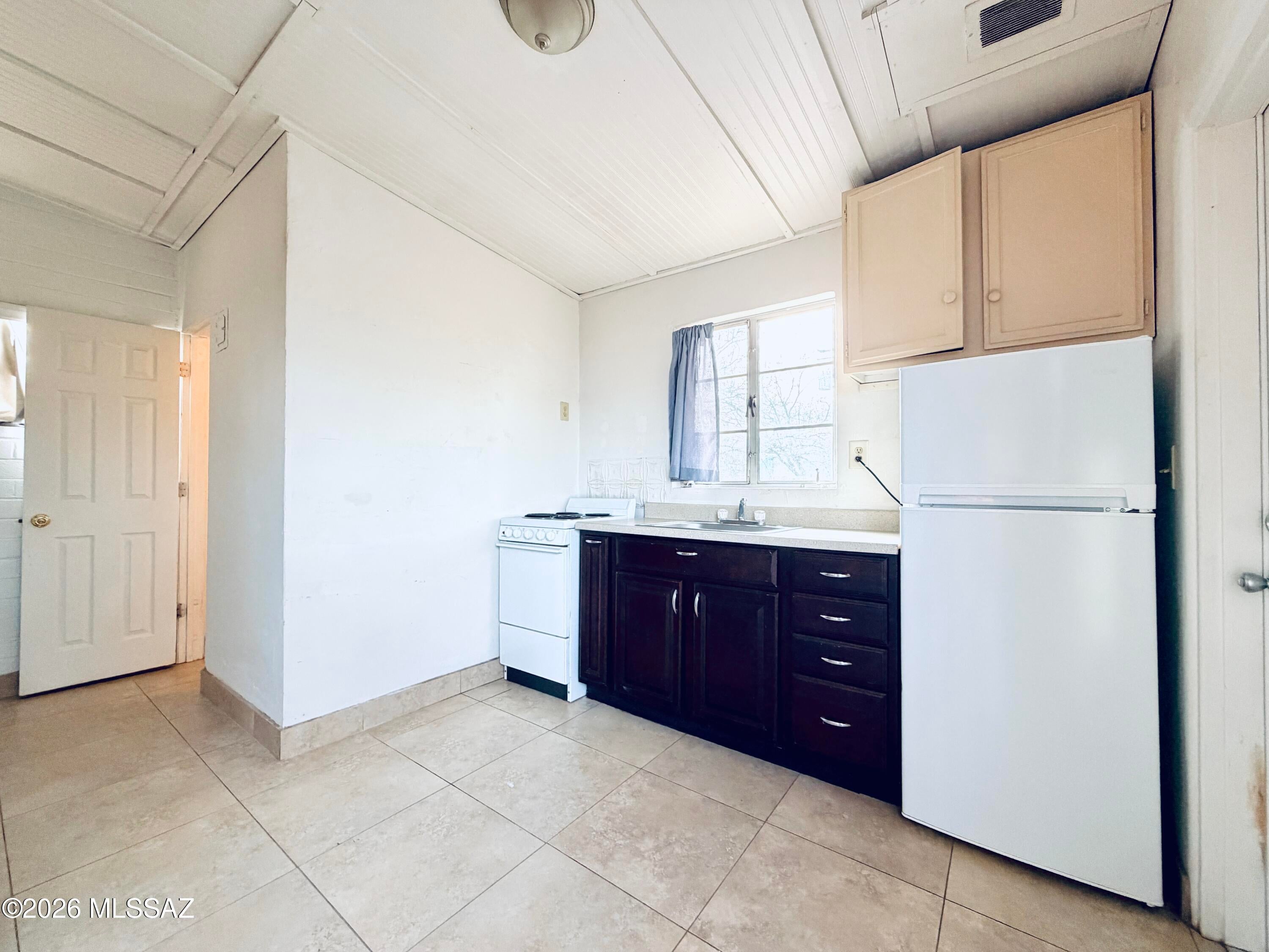 University Home Addition - Residential Lease