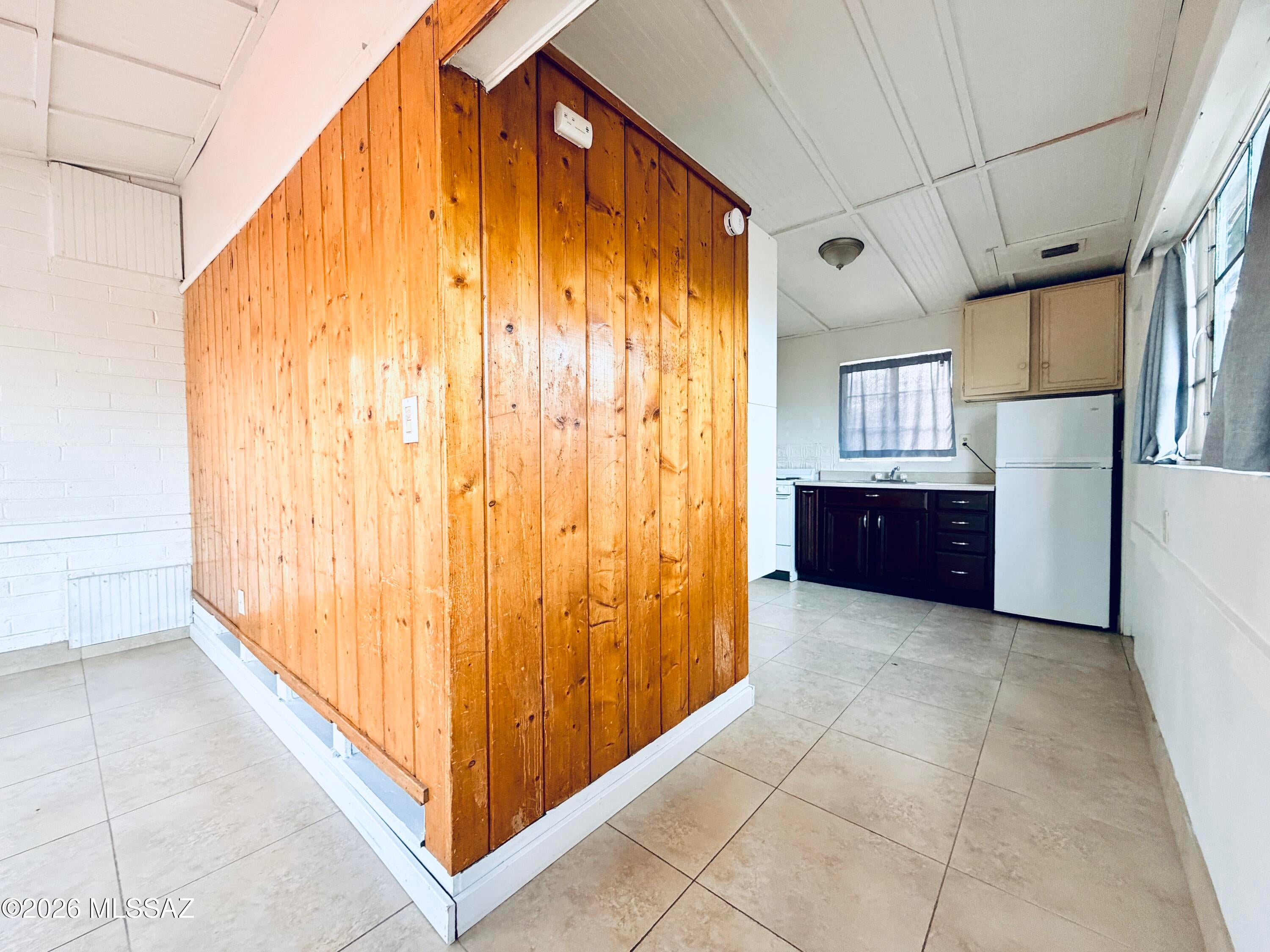 University Home Addition - Residential Lease