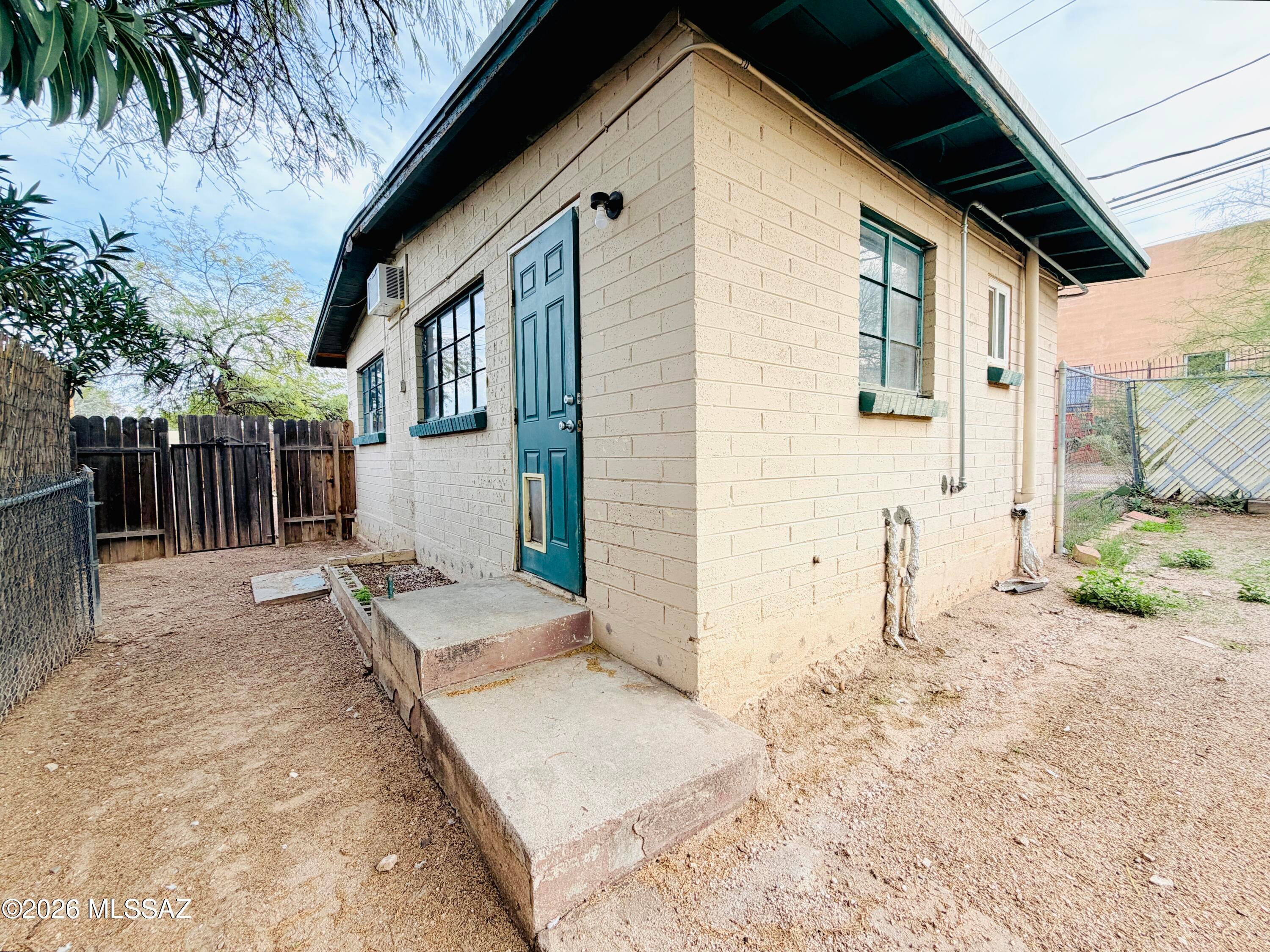 University Home Addition - Residential Lease