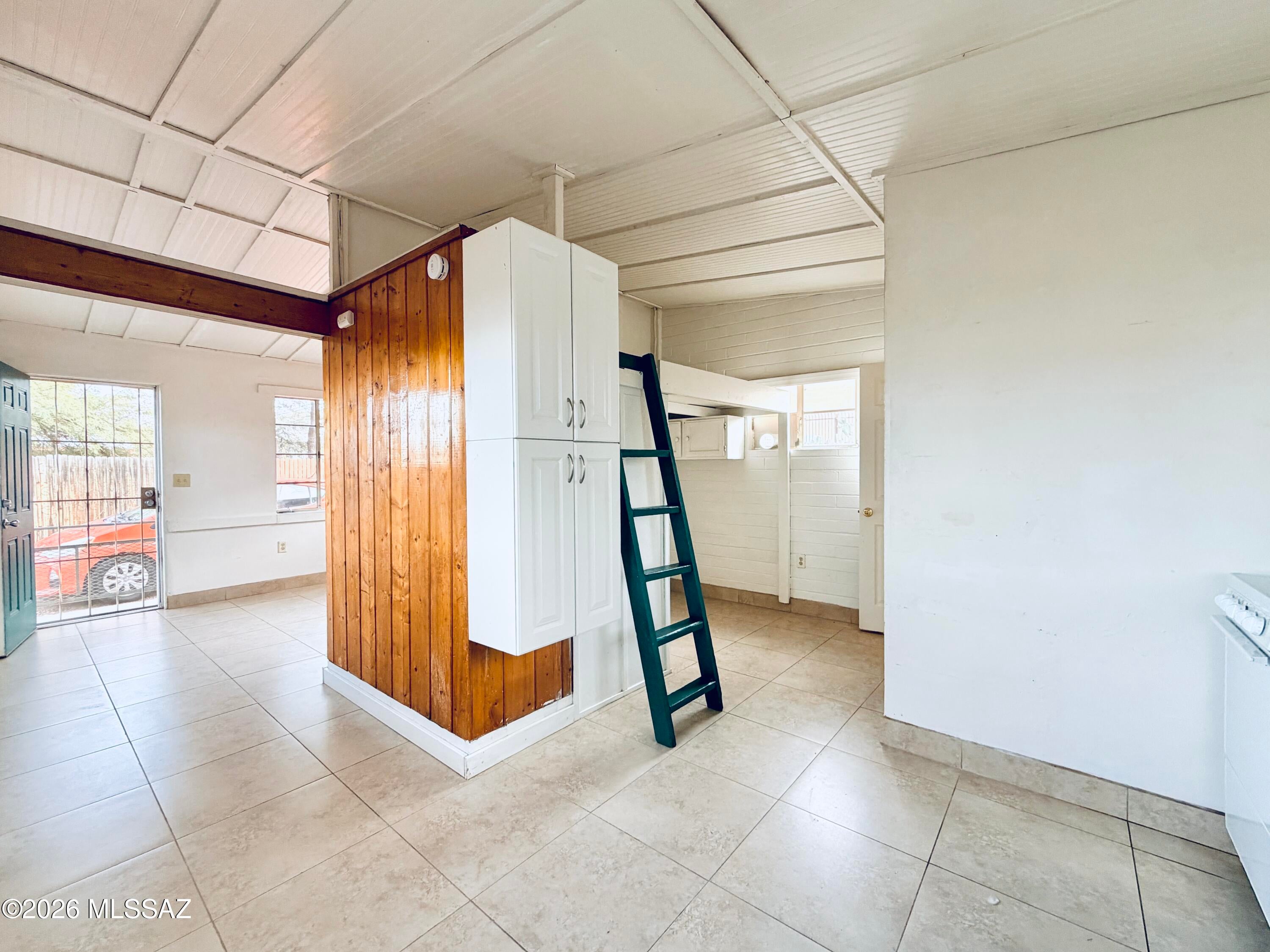 University Home Addition - Residential Lease