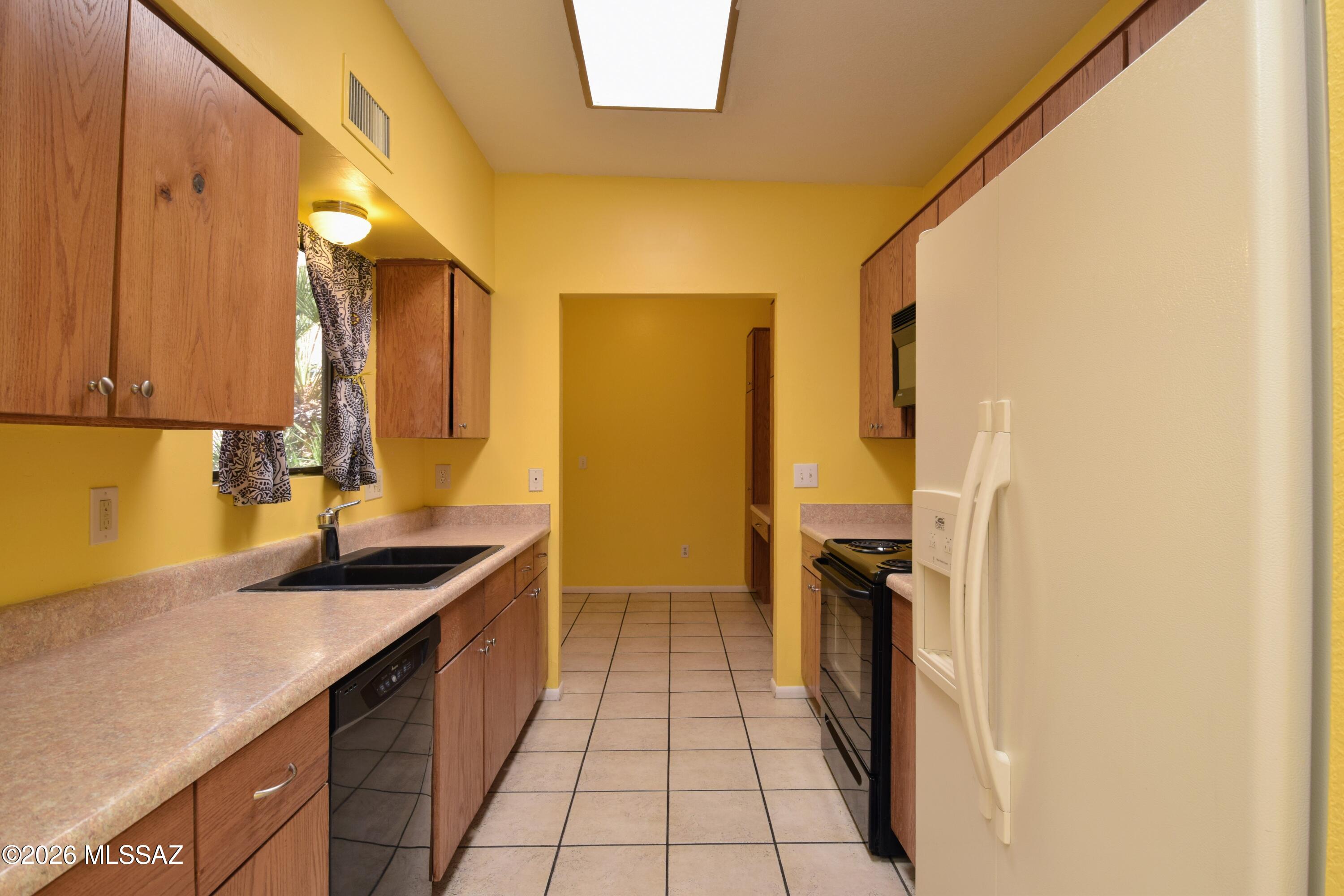 Acacia Pueblos (1-30) - Residential Lease
