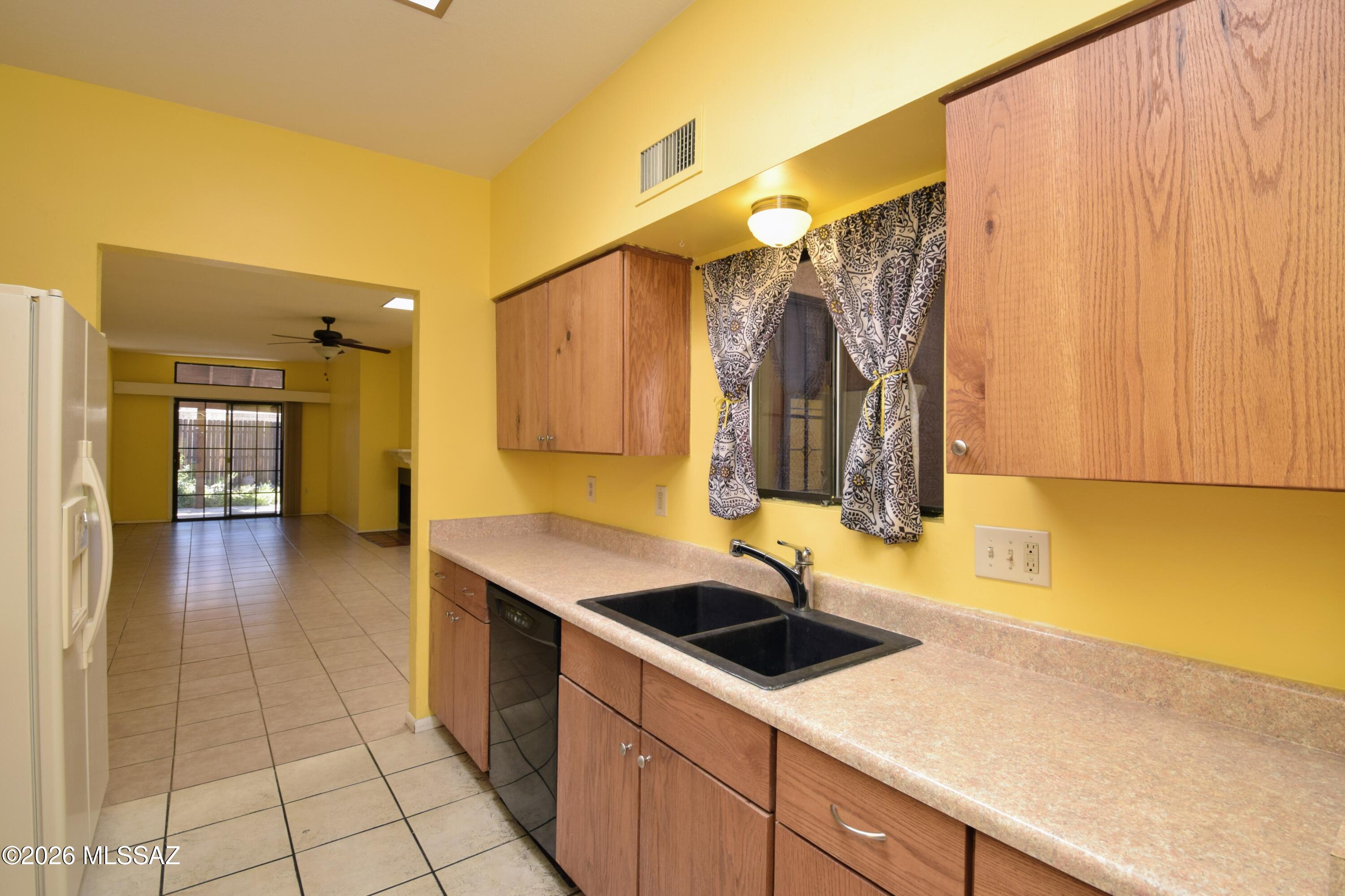 Acacia Pueblos (1-30) - Residential Lease