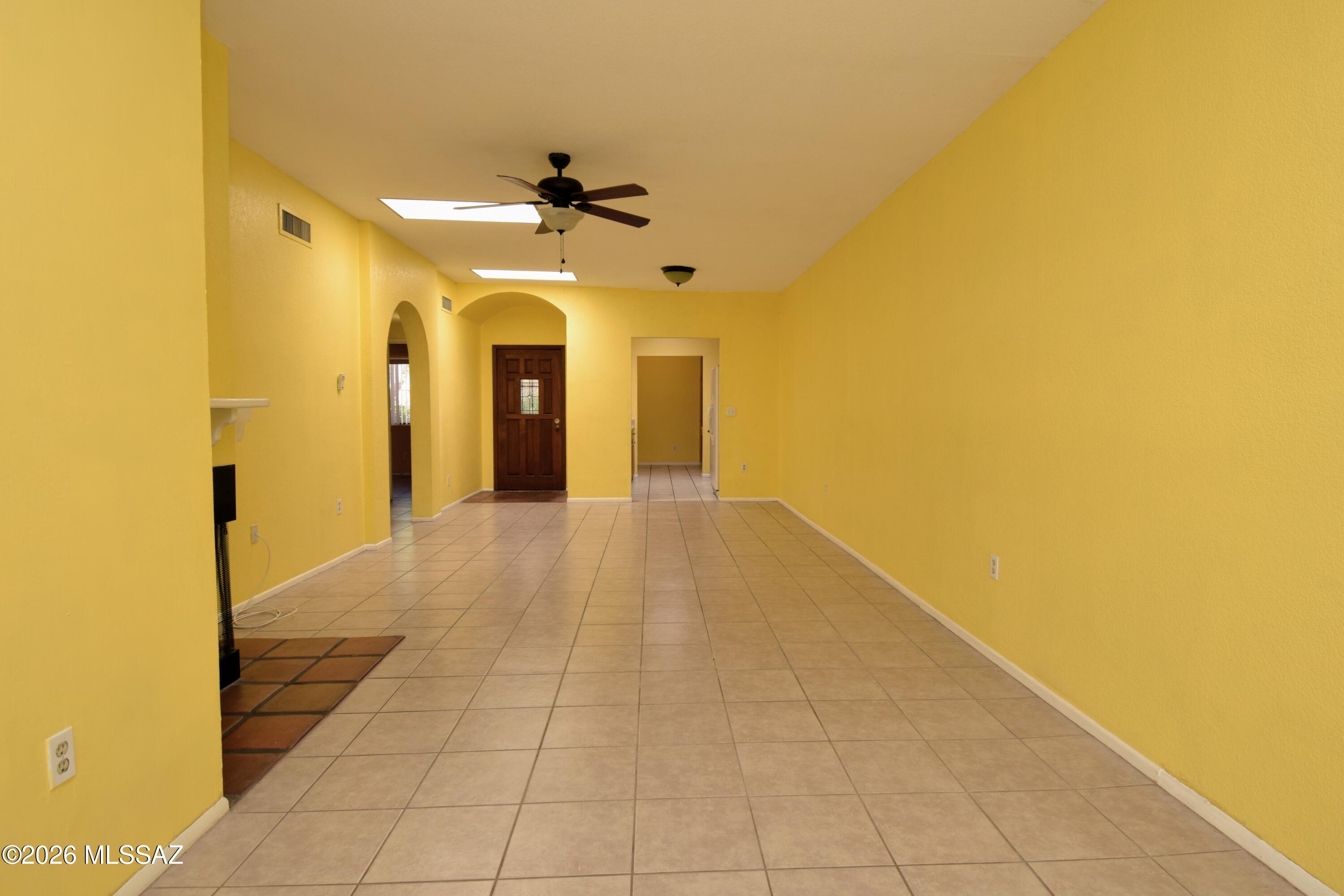 Acacia Pueblos (1-30) - Residential Lease