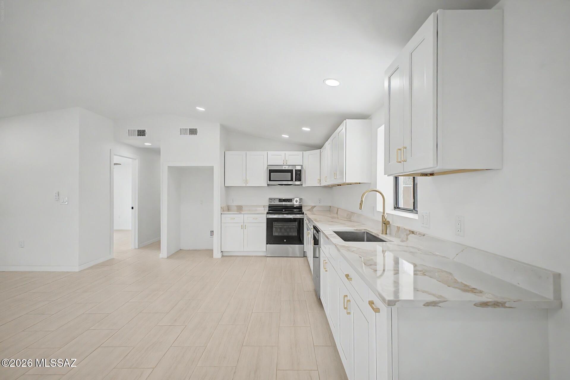 Park El Monte Terrace - Residential