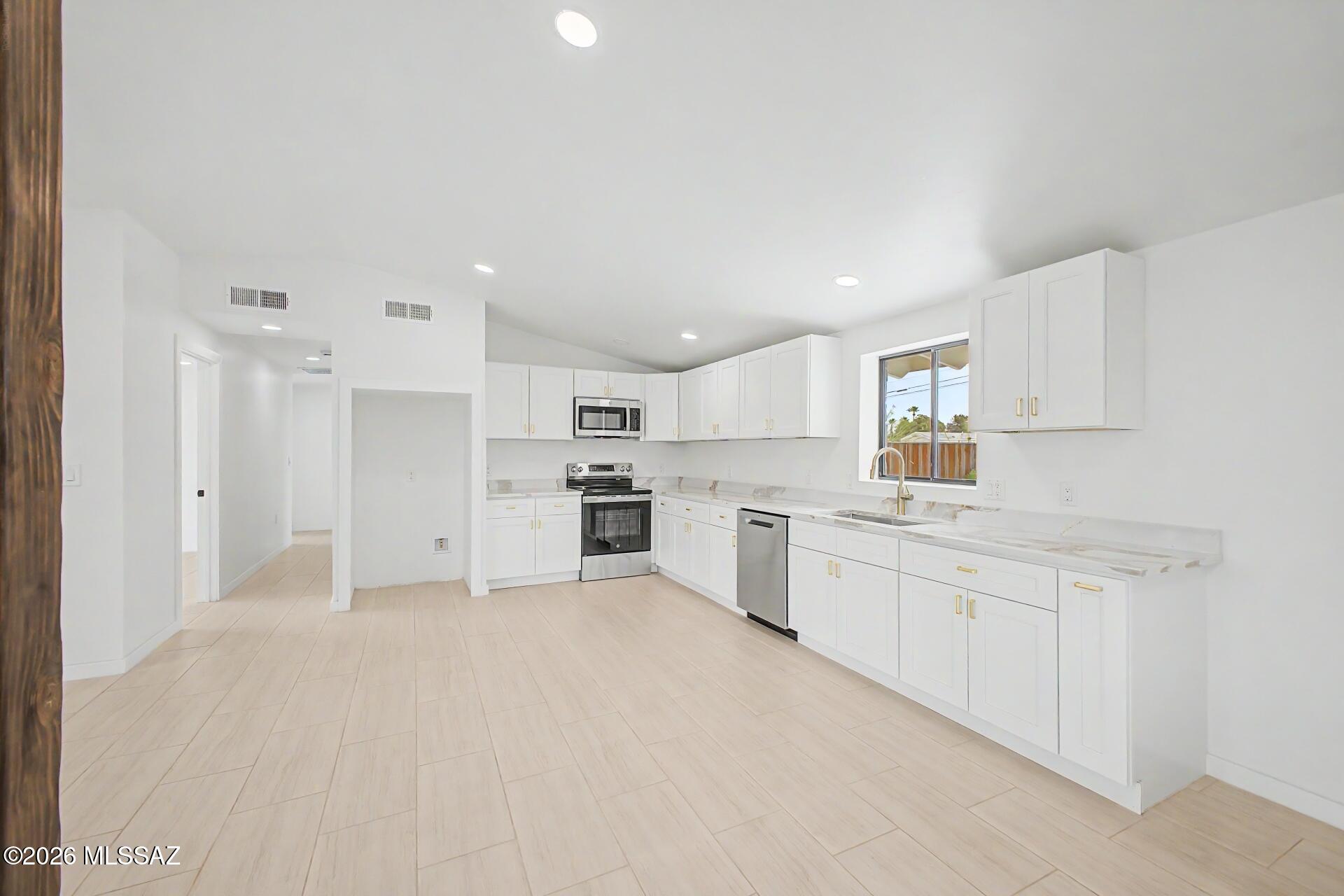 Park El Monte Terrace - Residential