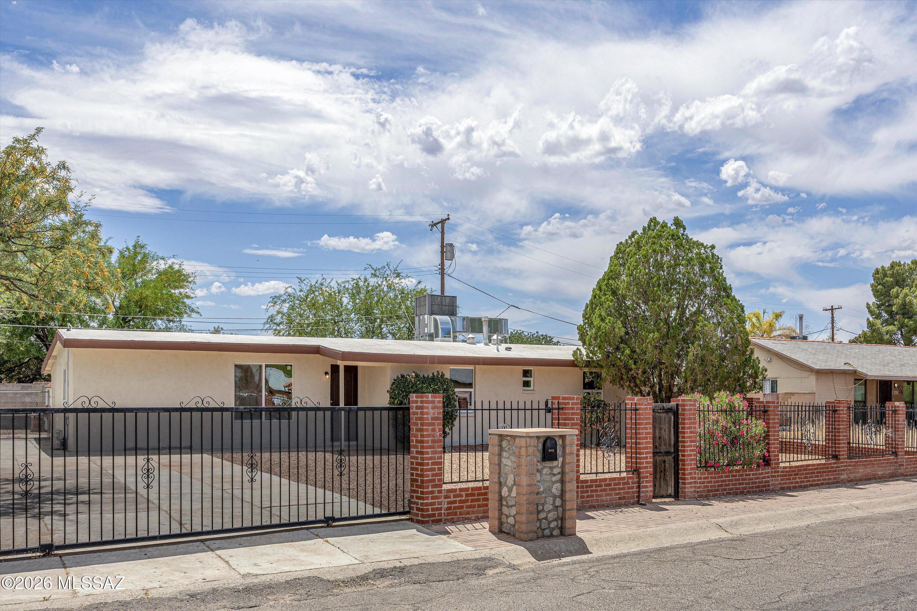 Maryvale Manor - Residential