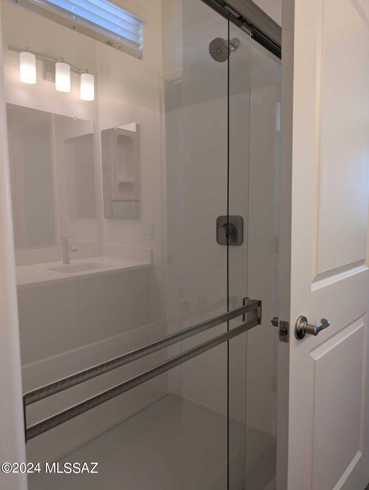 Vista Del Oro (1-108) - Residential Lease