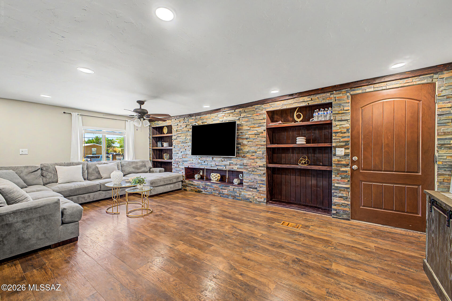 Milton Manor(1-24) - Residential