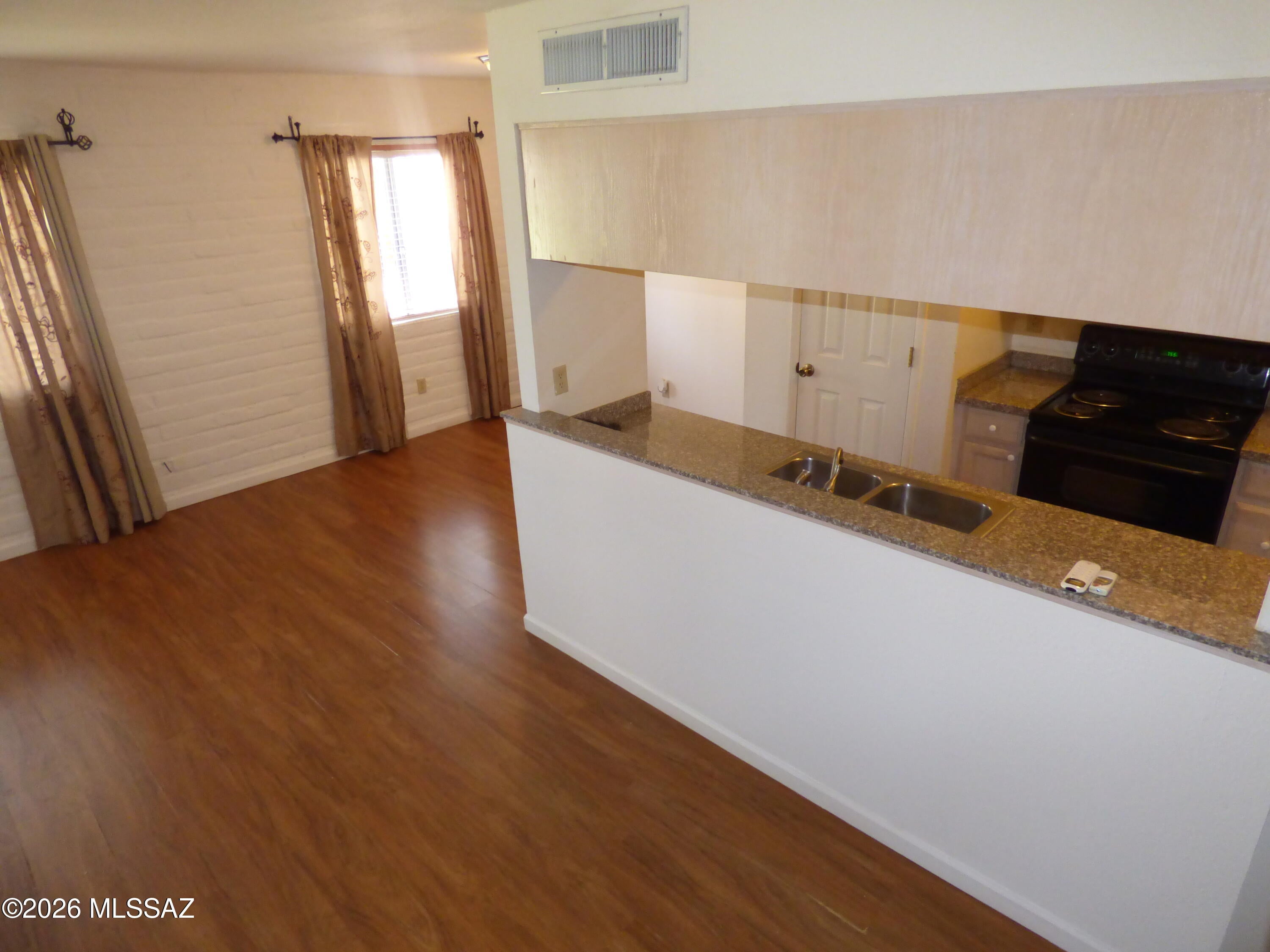 Monte Catalina Estates (1-10) - Residential Lease