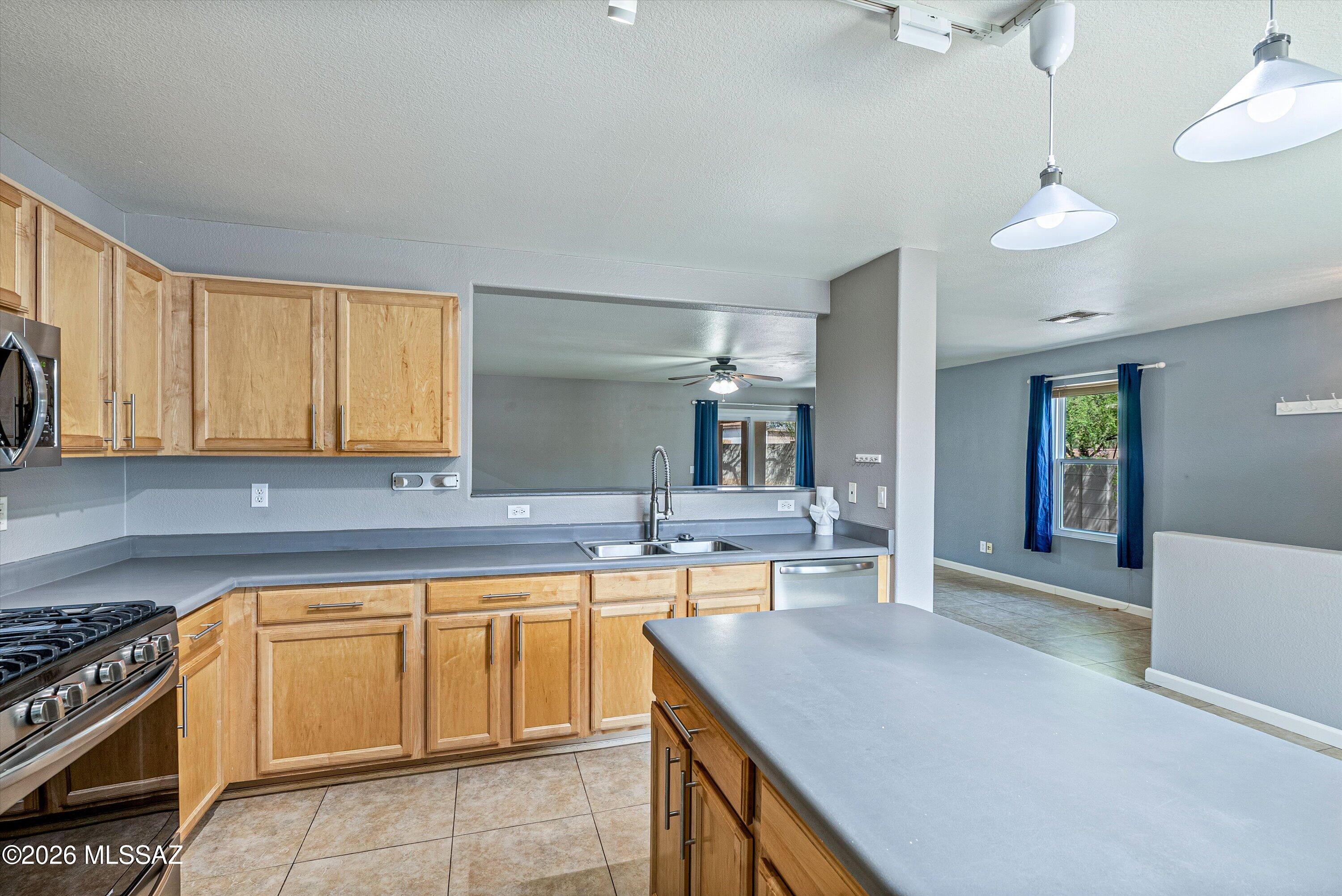 Presidio De Las Montanas - Residential