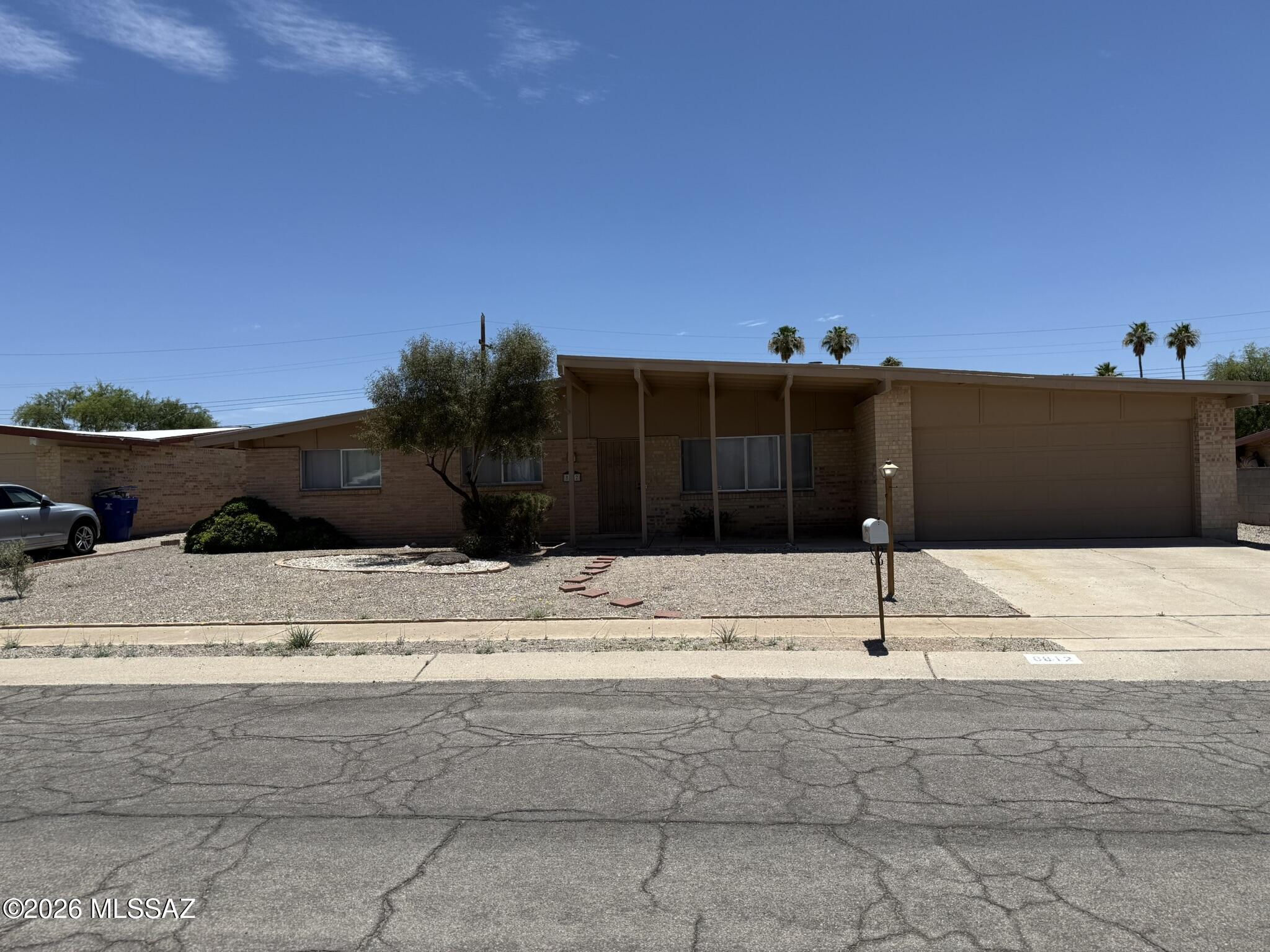 Centennial Park (1-160) - Residential Lease