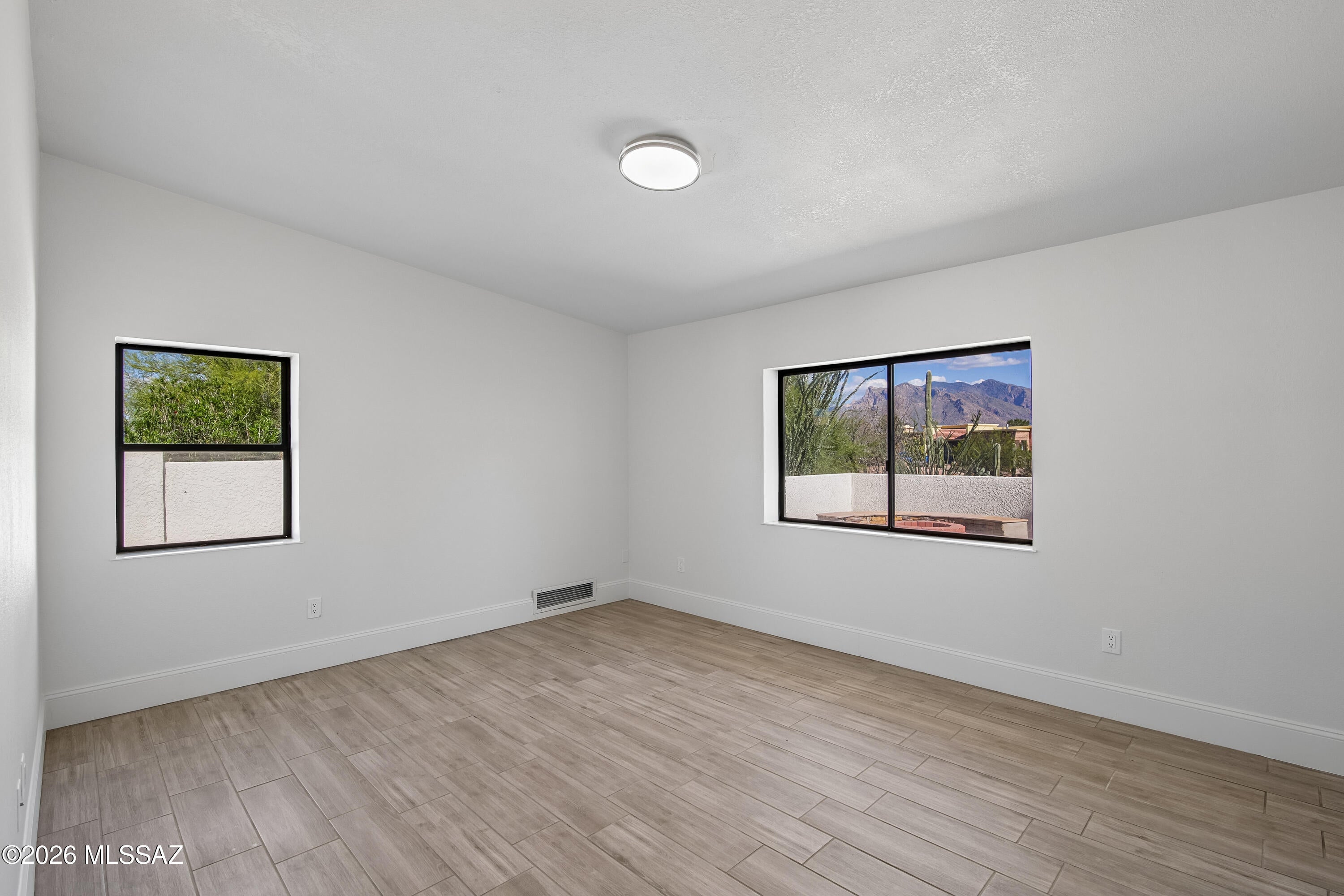 Tucson National Est West - Residential