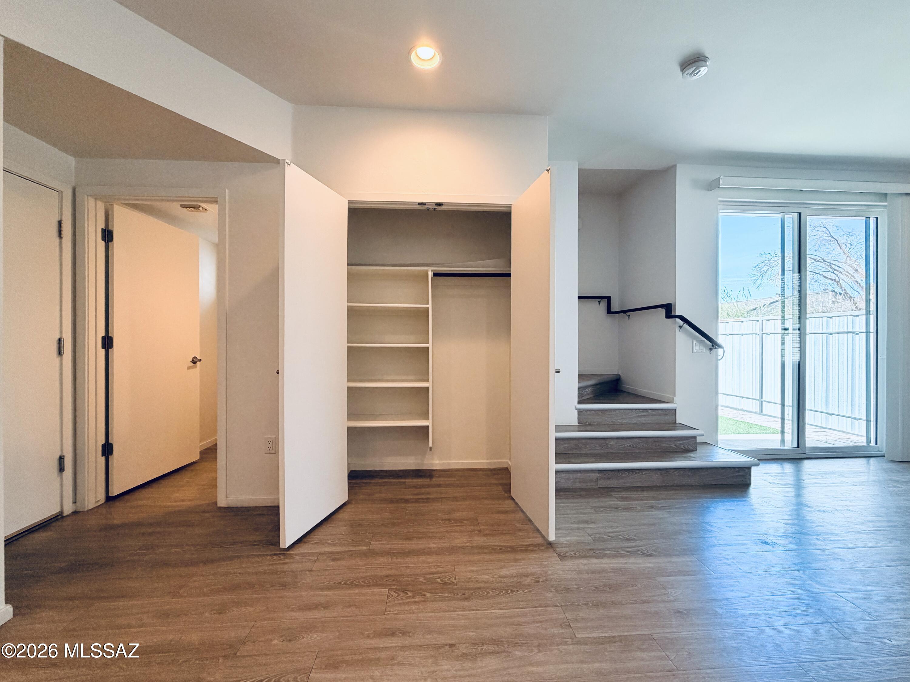 Camino Modern SQ20180120608 - Residential Lease