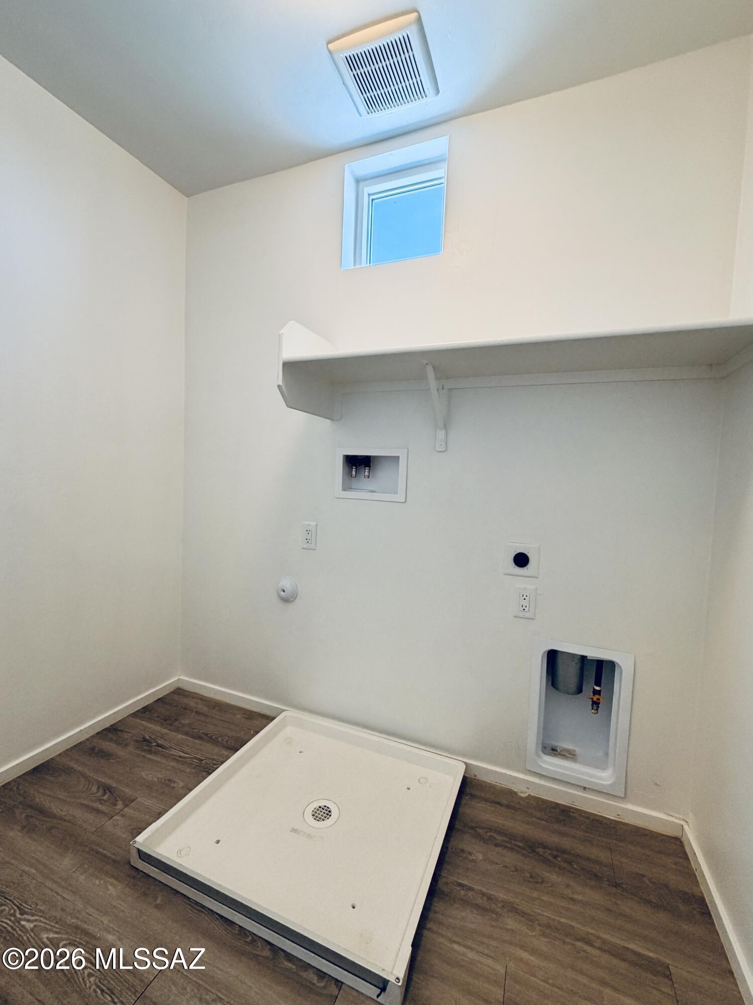 Camino Modern SQ20180120608 - Residential Lease