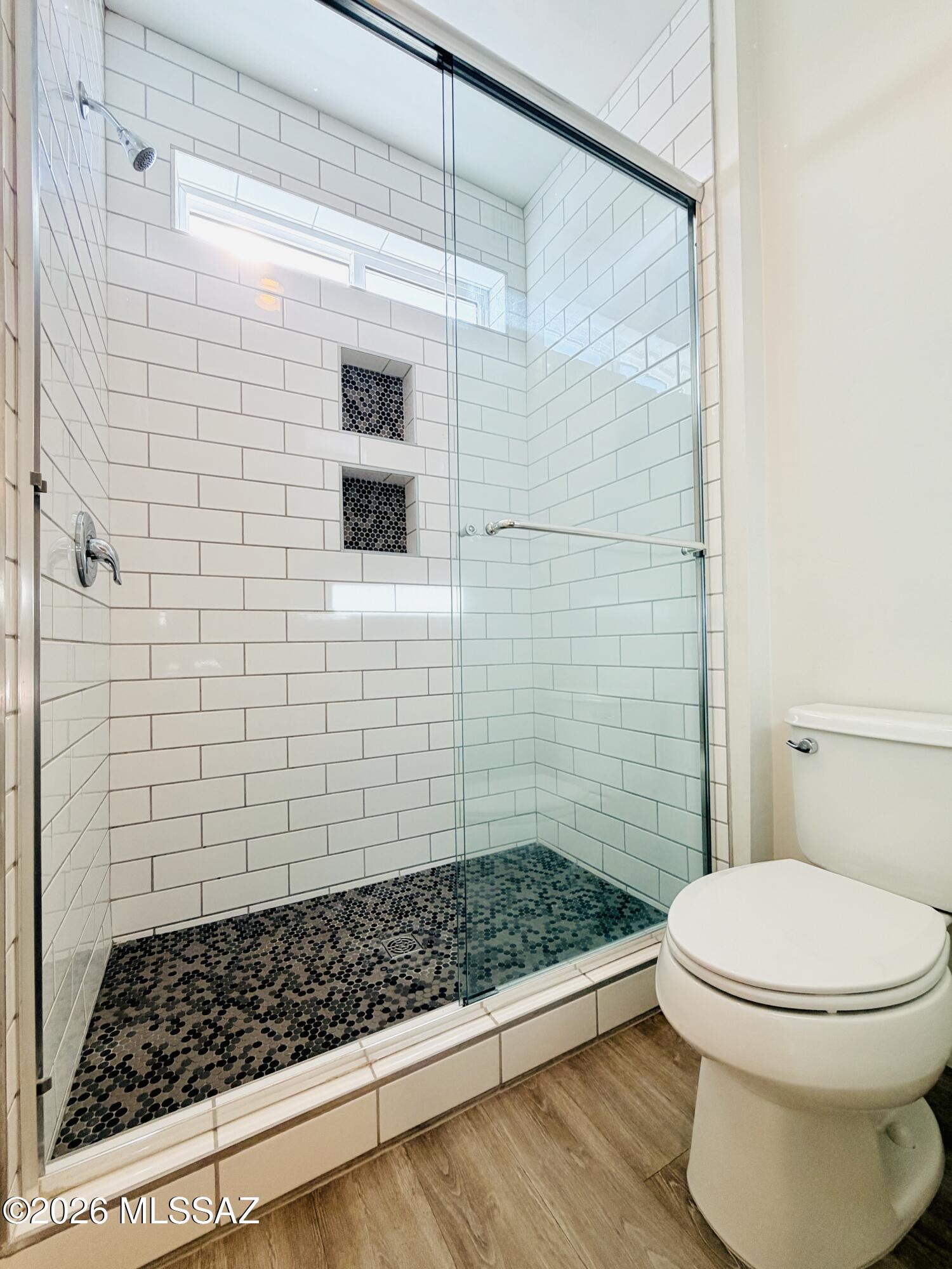 Camino Modern SQ20180120608 - Residential Lease