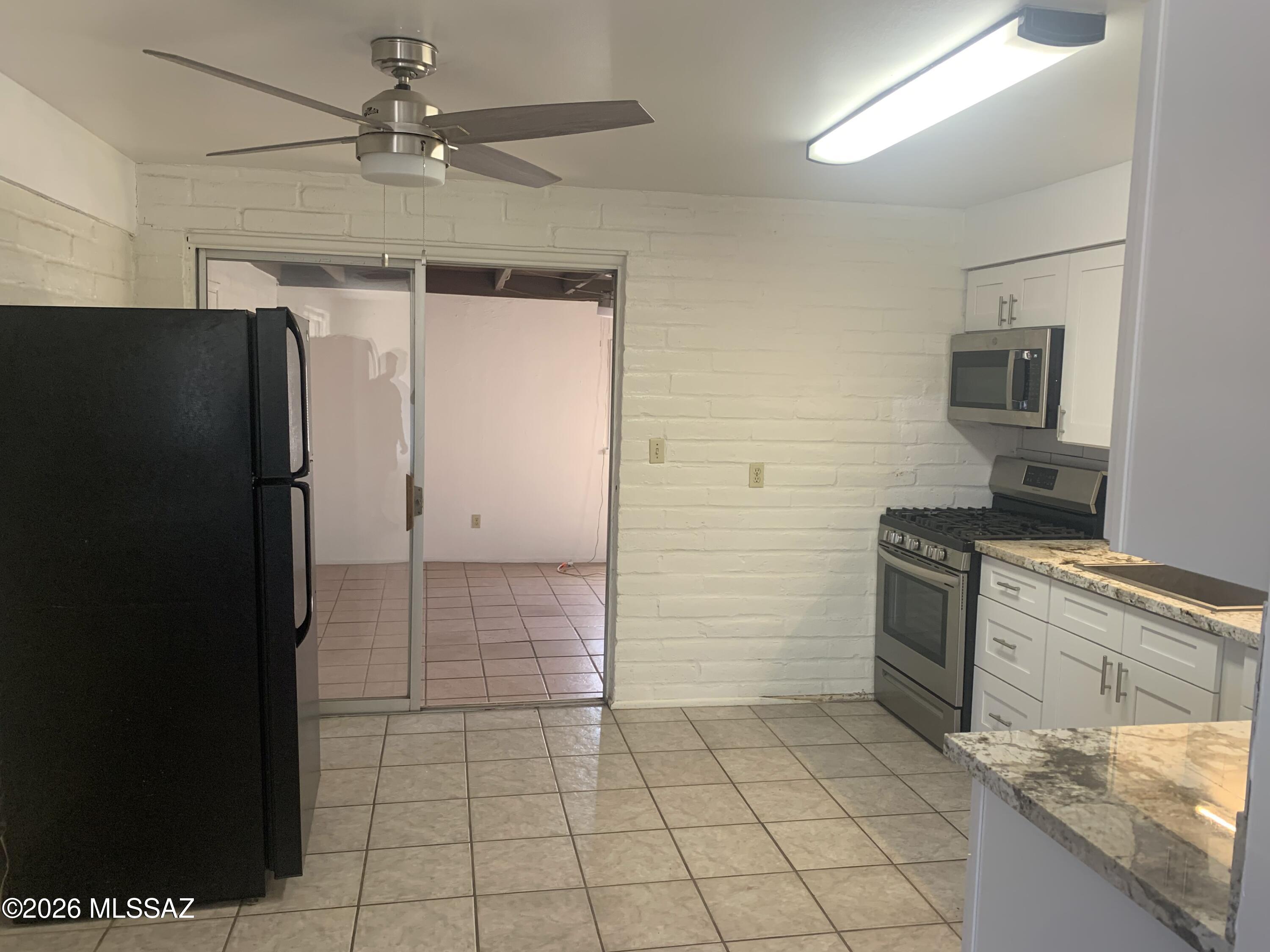 Granada Park - Residential Lease