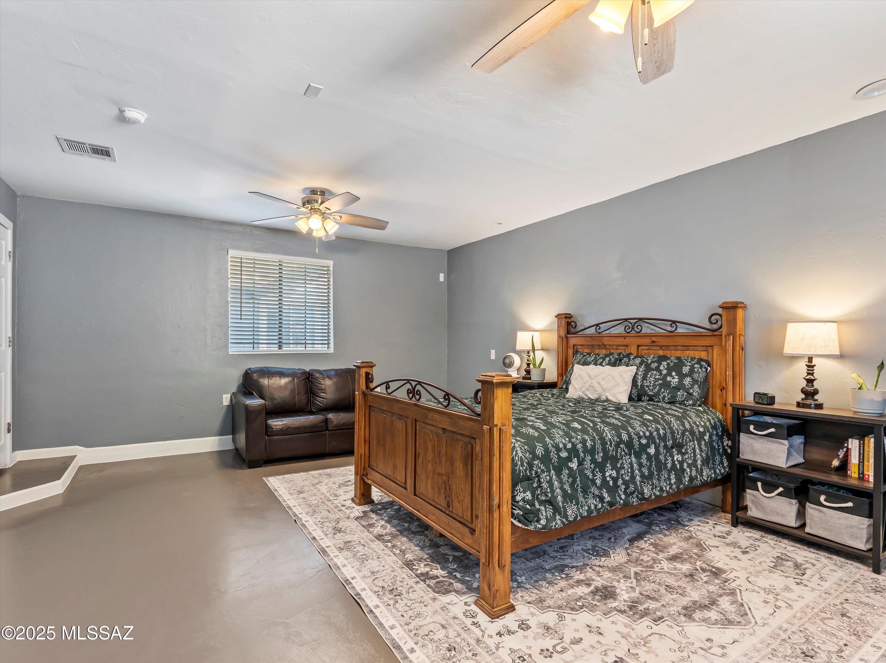 New Tucson Unit NO. 23 (140-261) - Residential