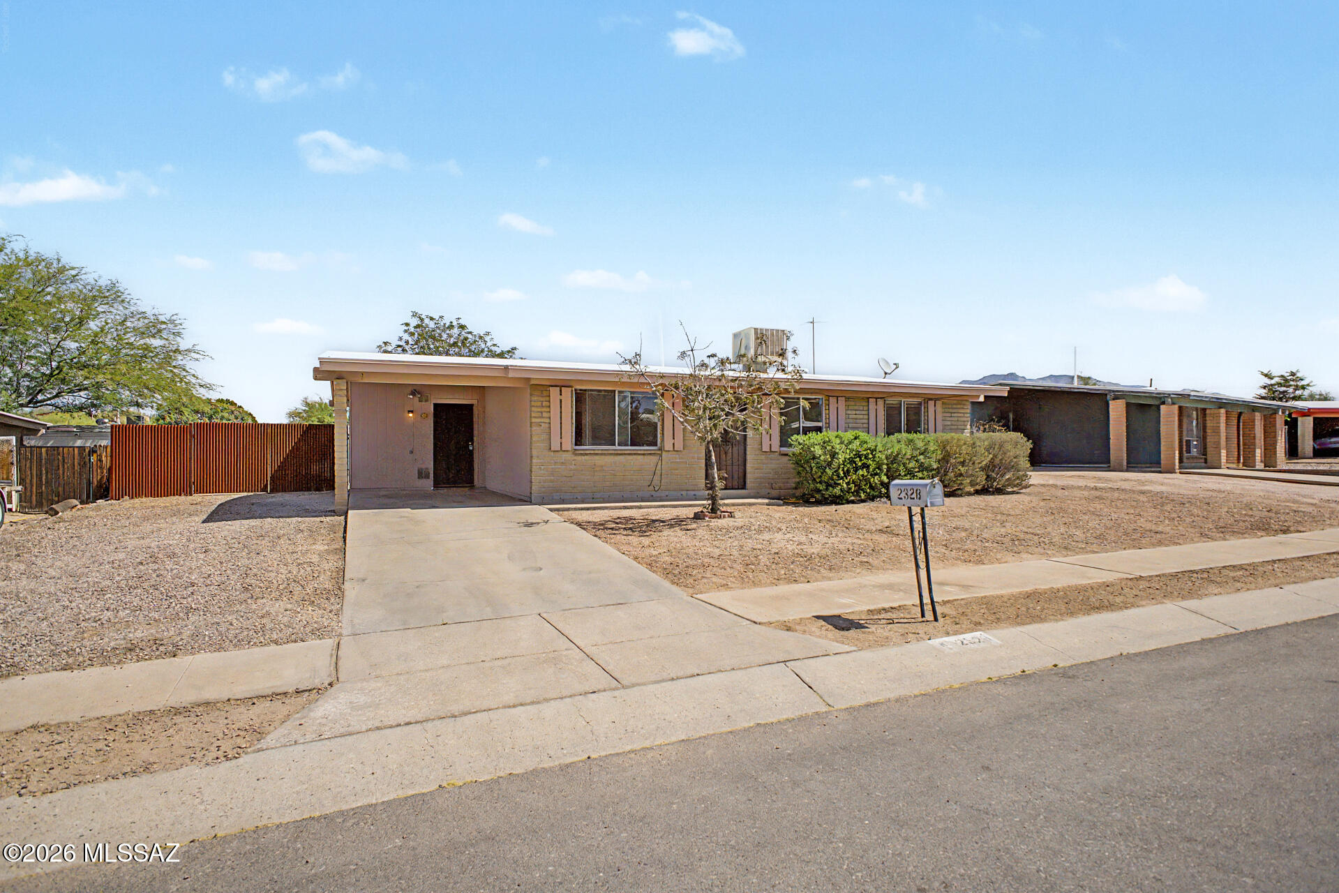 Casas Adobes Park (416-540) - Residential