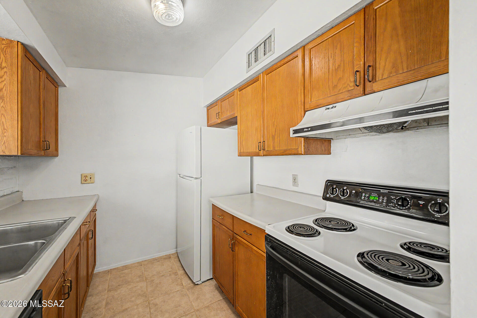 Casas Adobes Park (416-540) - Residential