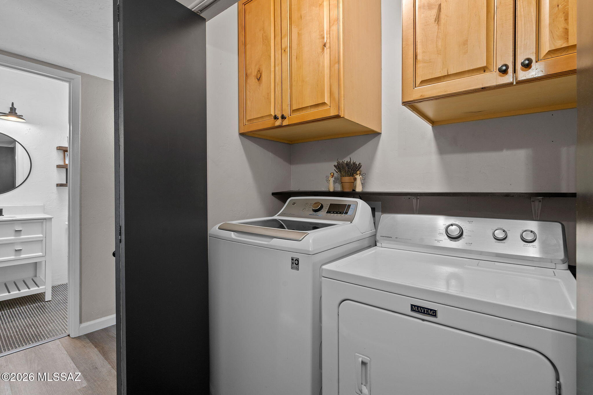 Broadway East (113-253) - Residential