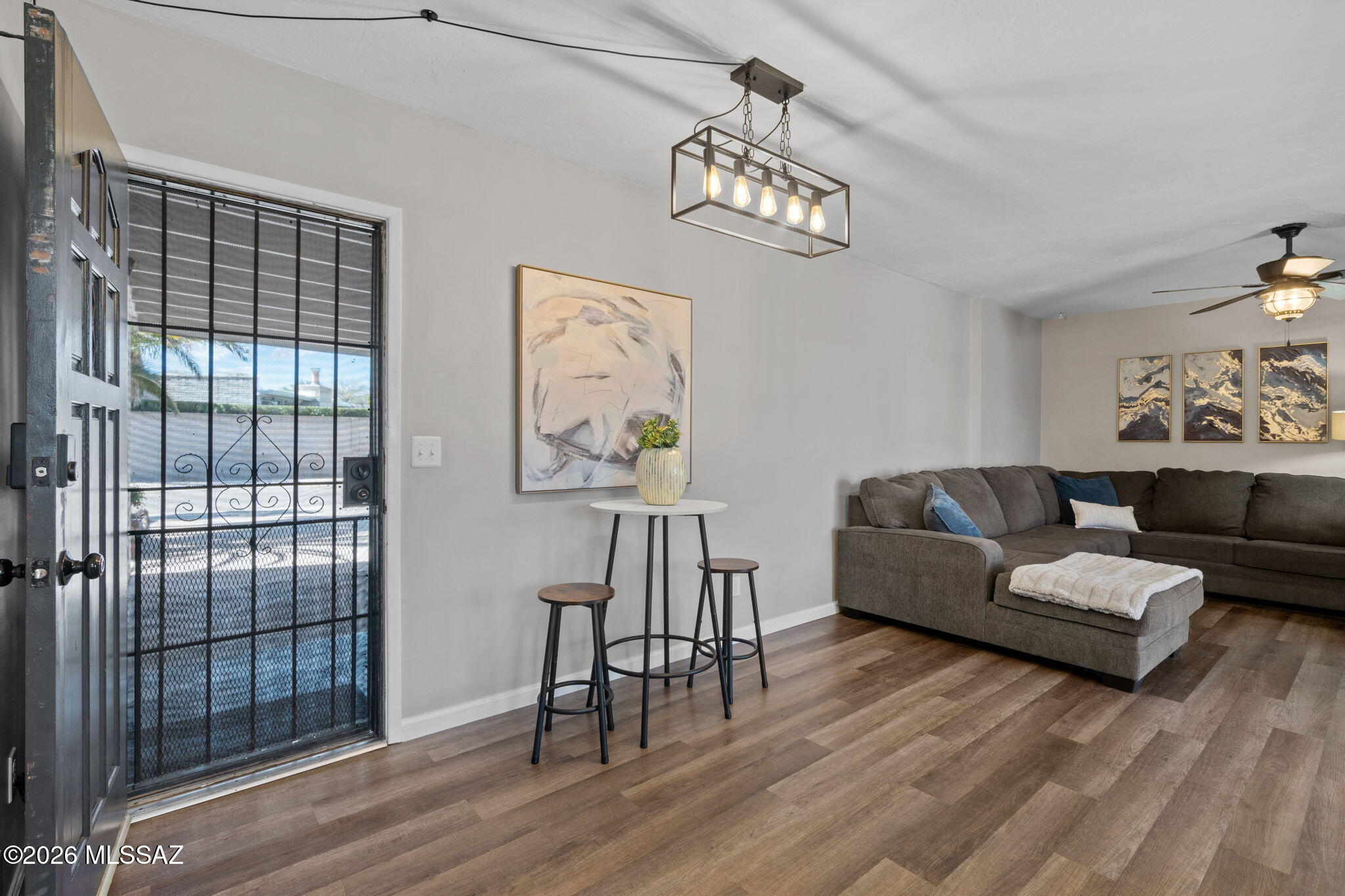 Broadway East (113-253) - Residential