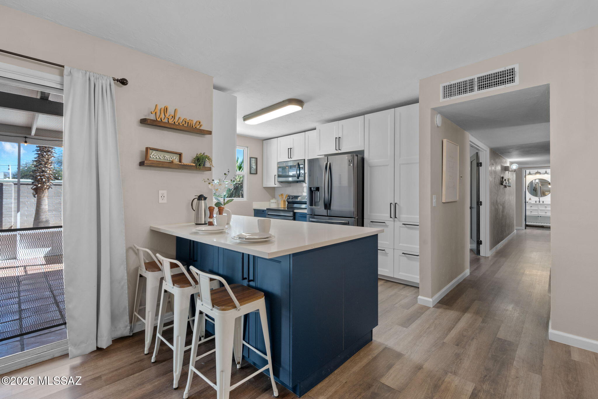 Broadway East (113-253) - Residential