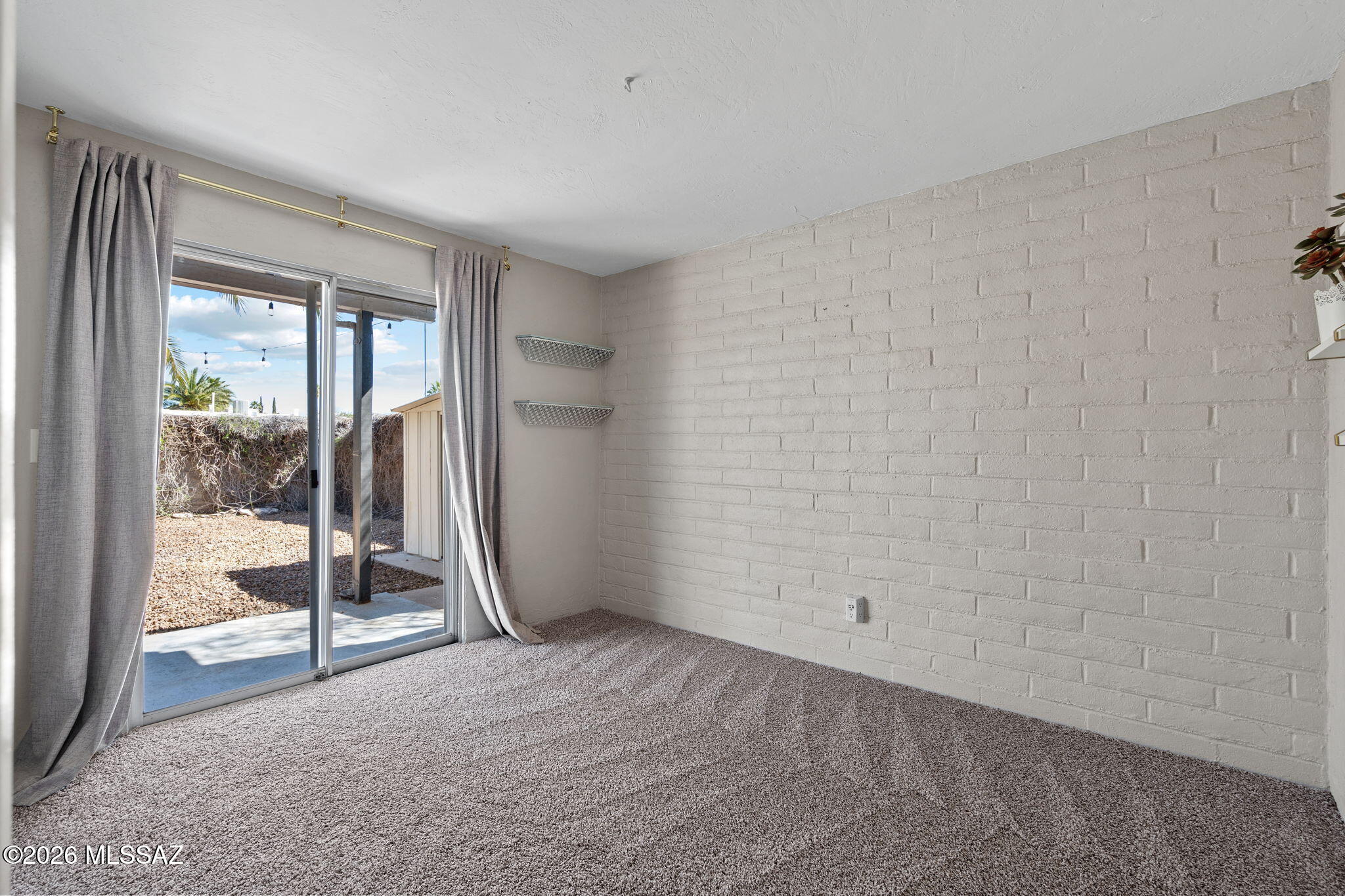 Broadway East (113-253) - Residential
