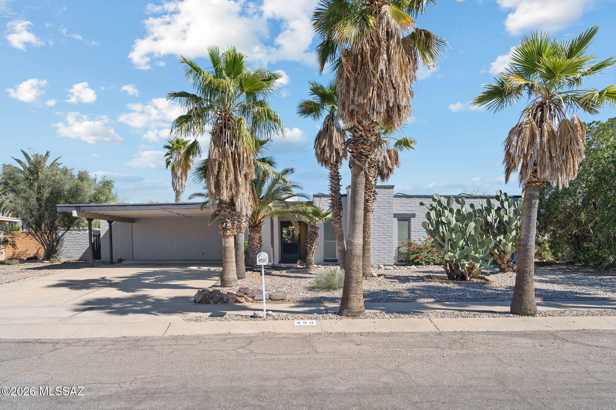 Broadway East (113-253) - Residential