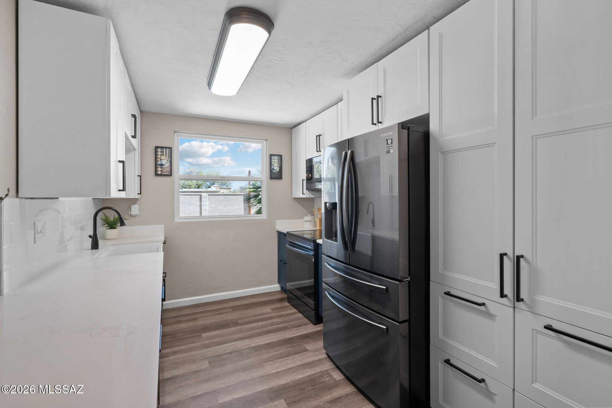 Broadway East (113-253) - Residential