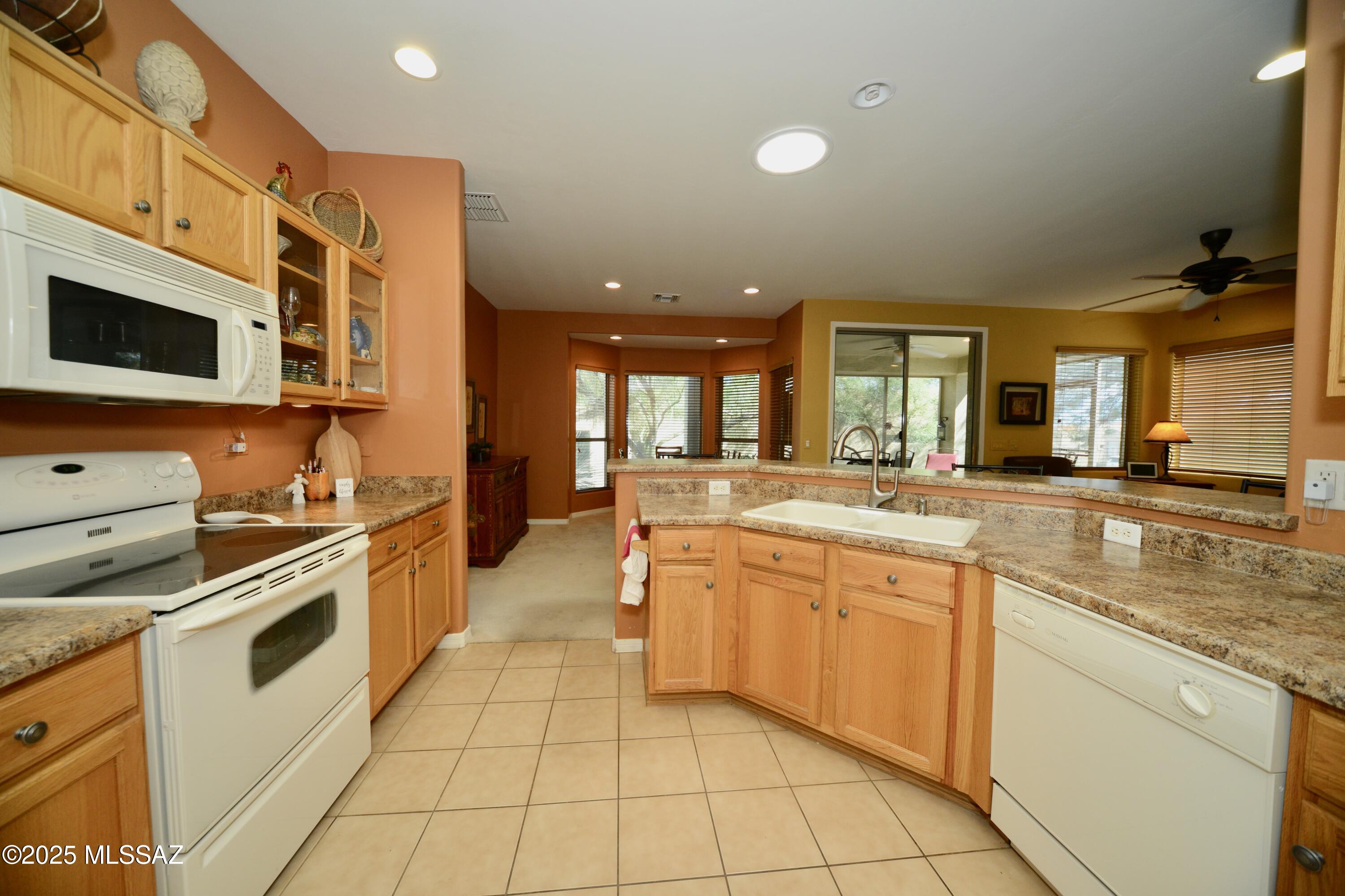 Las Campanas Villiage Phase II (112-219) - Residential