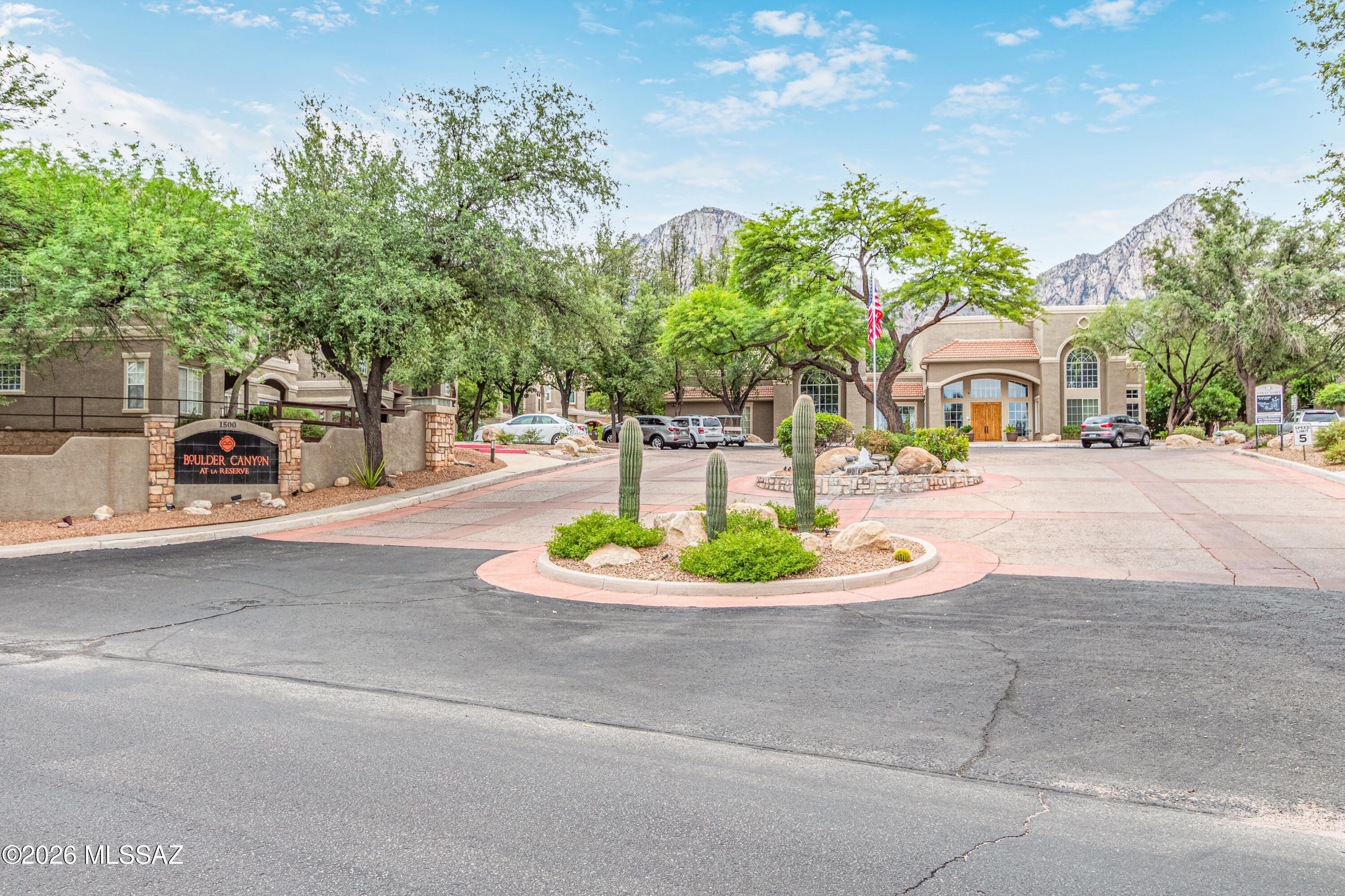 The Boulders at La Reserve Condominiums - Residential