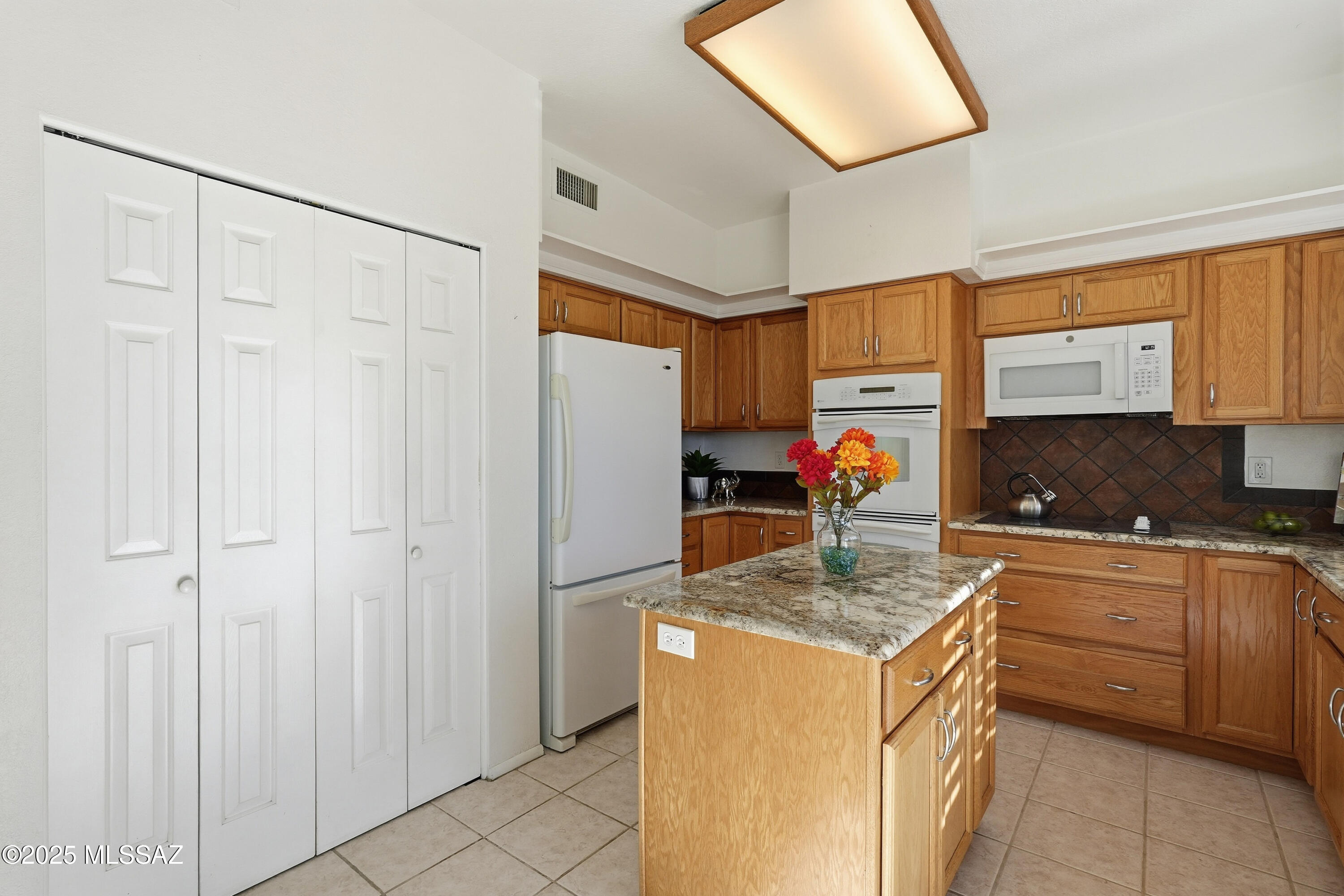 El Conquistador Resort Patio Homes (96-154) - Residential