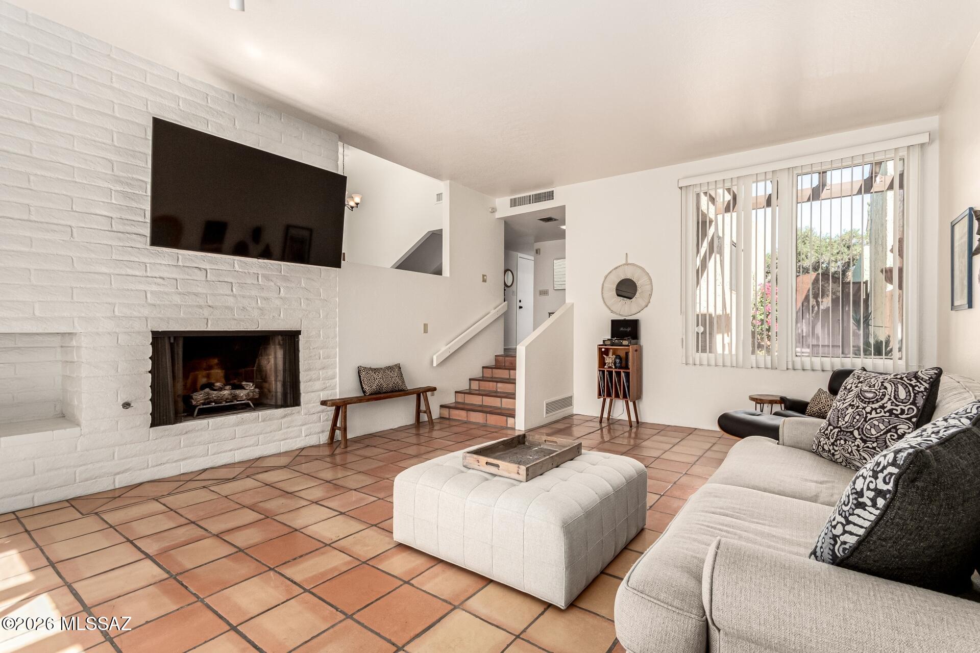 El Mirador Townhouses (1-41) - Residential