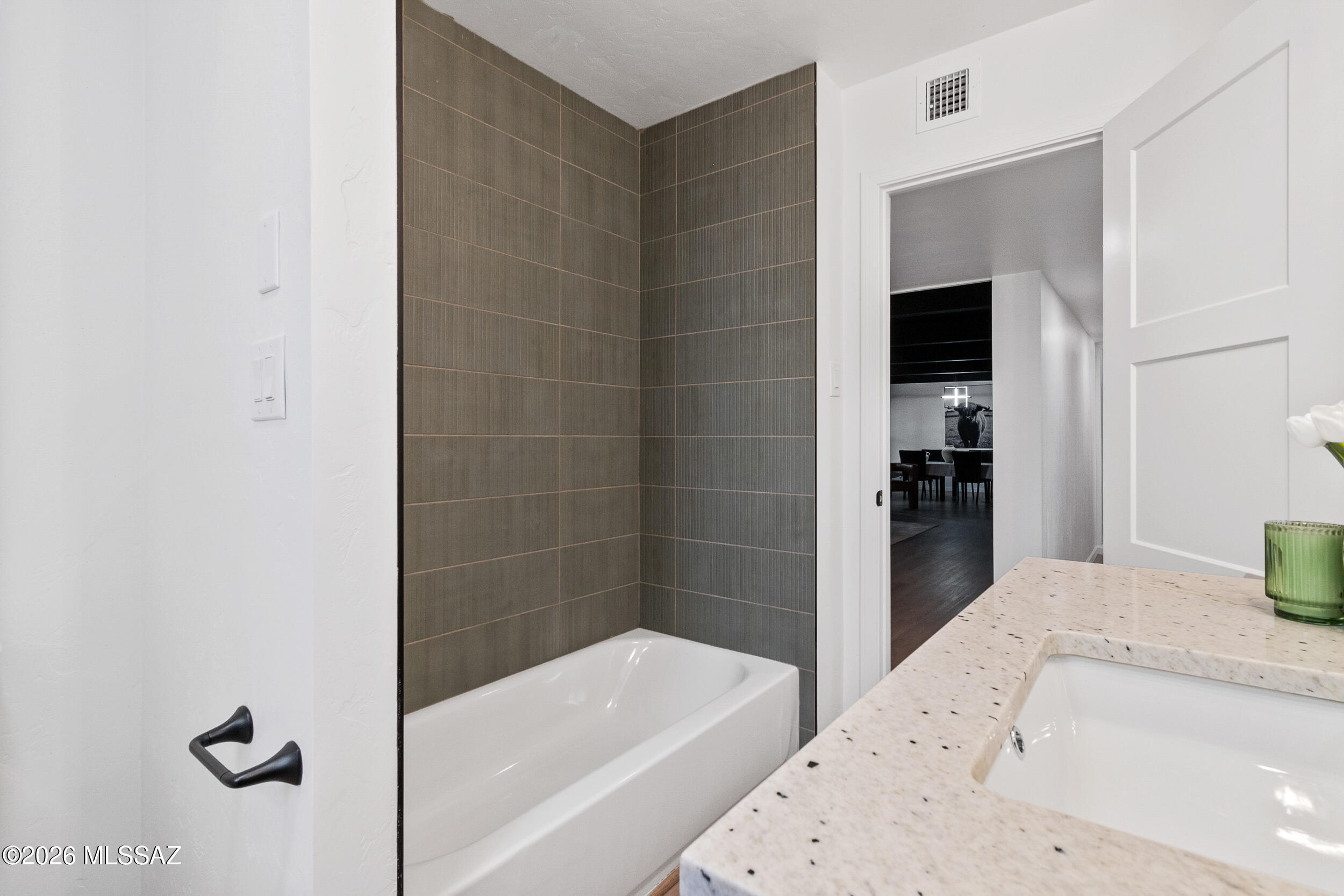 Wilshire Terrace - Residential
