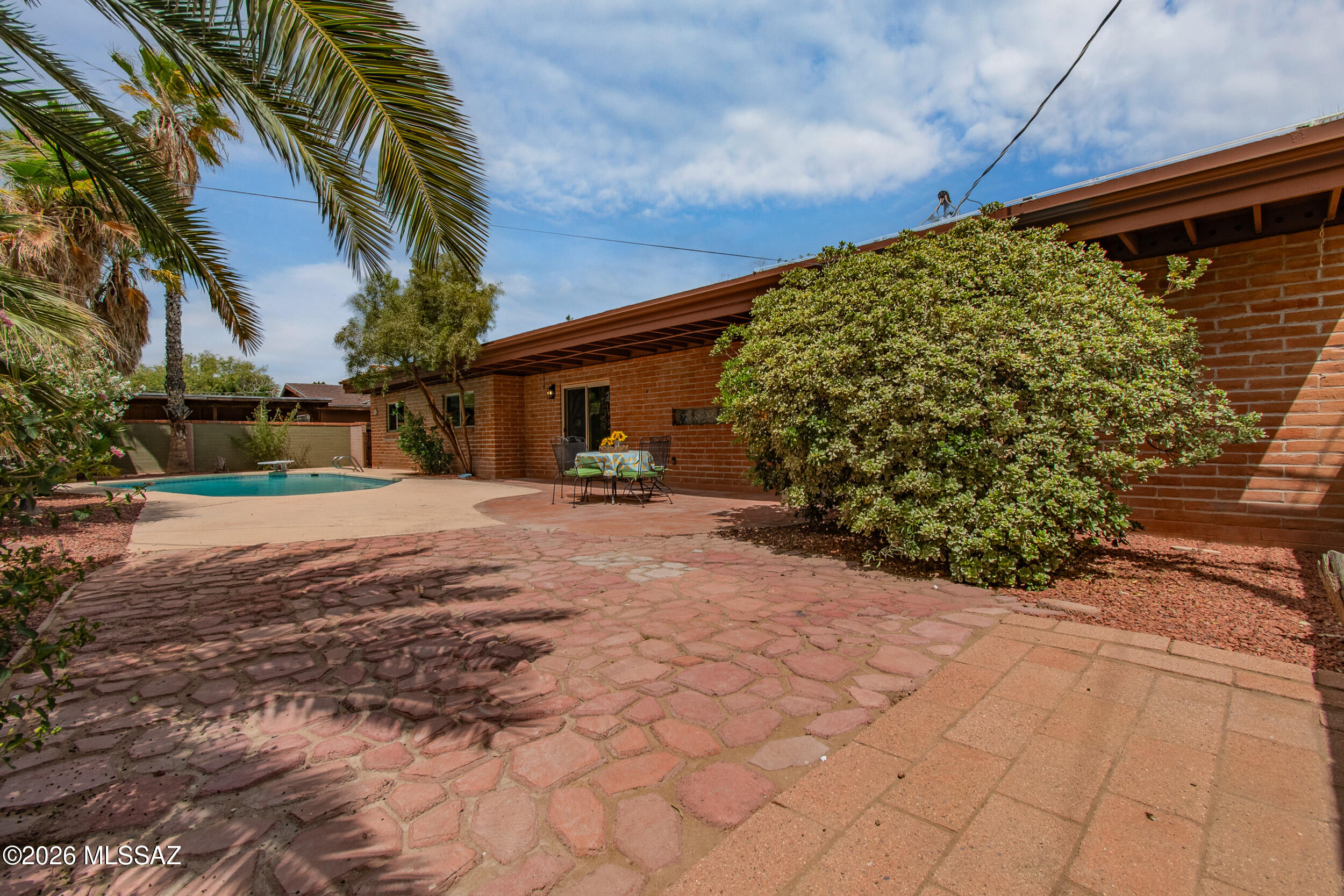 Wilshire Terrace - Residential