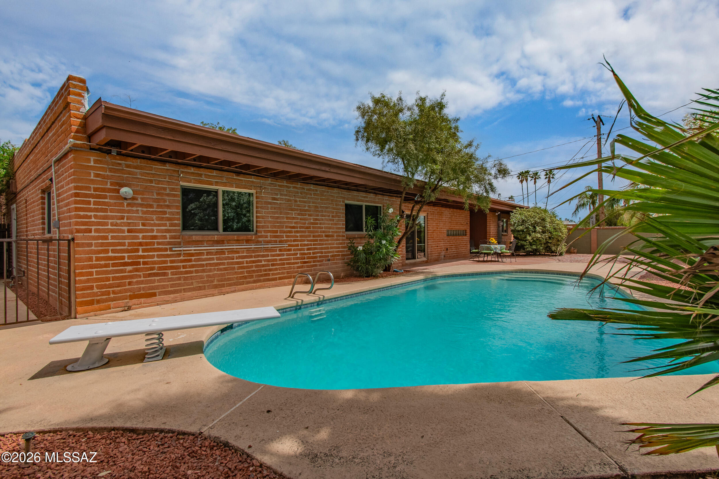 Wilshire Terrace - Residential