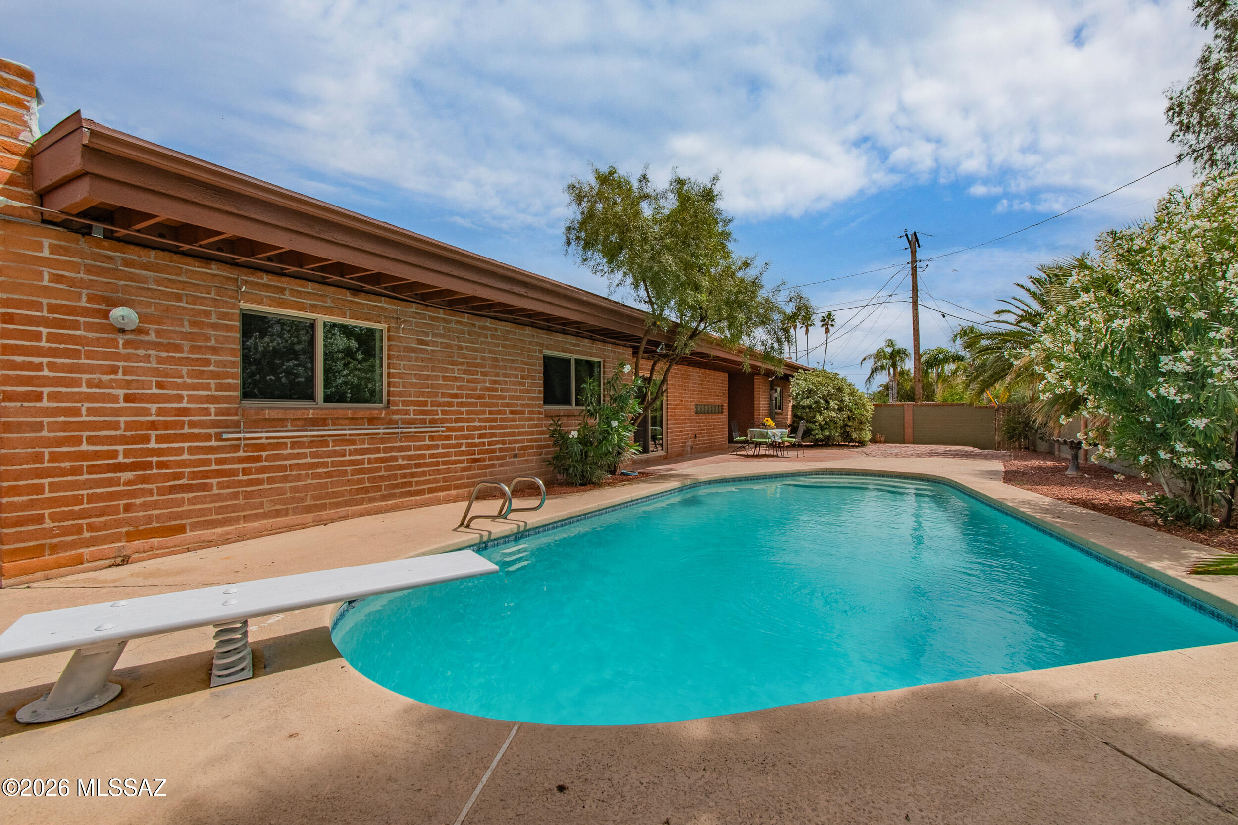 Wilshire Terrace - Residential