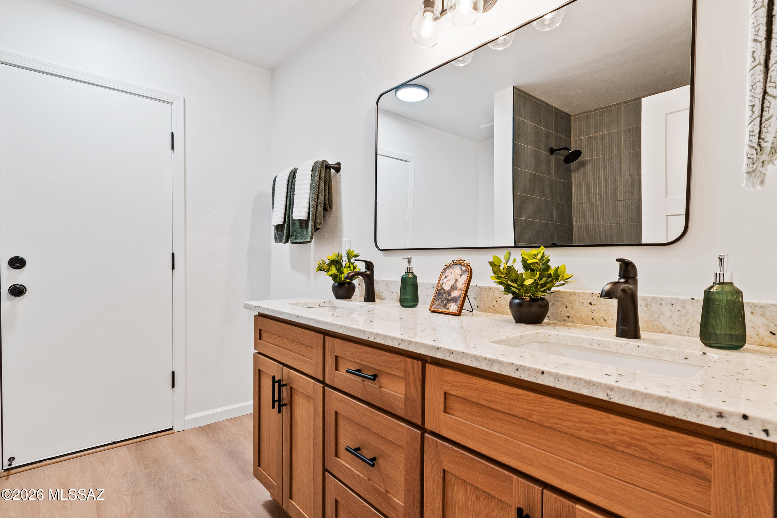 Wilshire Terrace - Residential