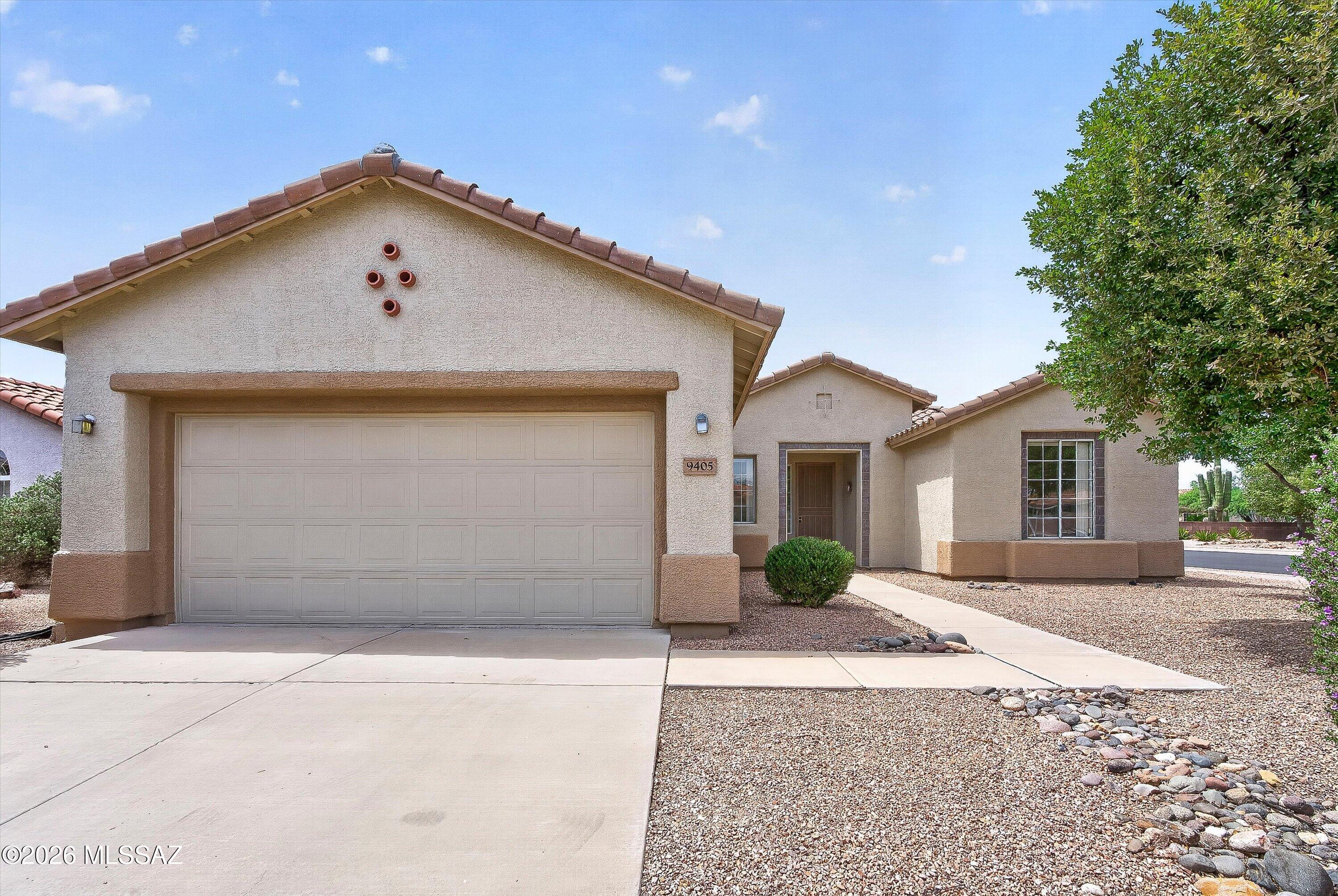 Across the street from everything the Sunflower Del Webb community has to offer. Sports courts, fitness room, Community Center and park, pool and spa as well as Bocce. This popular San Marcos floor is ready for you to make your own. Hobby room and den combine to make plenty of space for work and play. 1619 Sq Ft. with a 2 bedroom, 2 bath, plan makes it ideal for company. Brand new roof under-layment with transferable 5 year warranty; fresh paint inside and out, screened in patio, all on a corner lot. Priced to allow for upgrades.